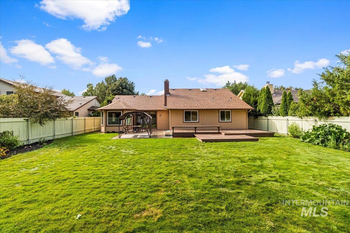 528 W Elwood