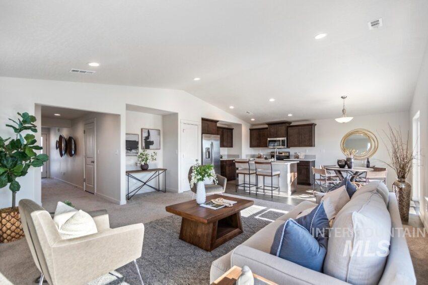 2145 E Pilsner St