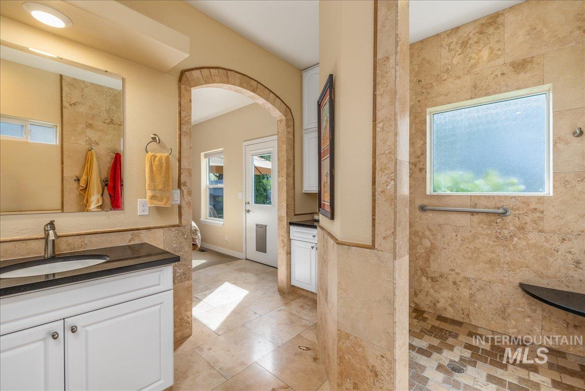 3557 N Rock Creek Lane