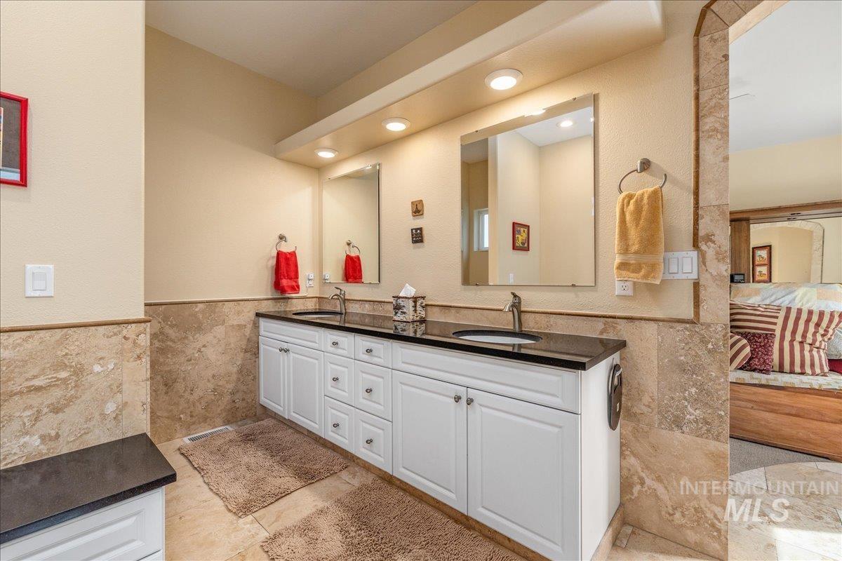 3557 N Rock Creek Lane