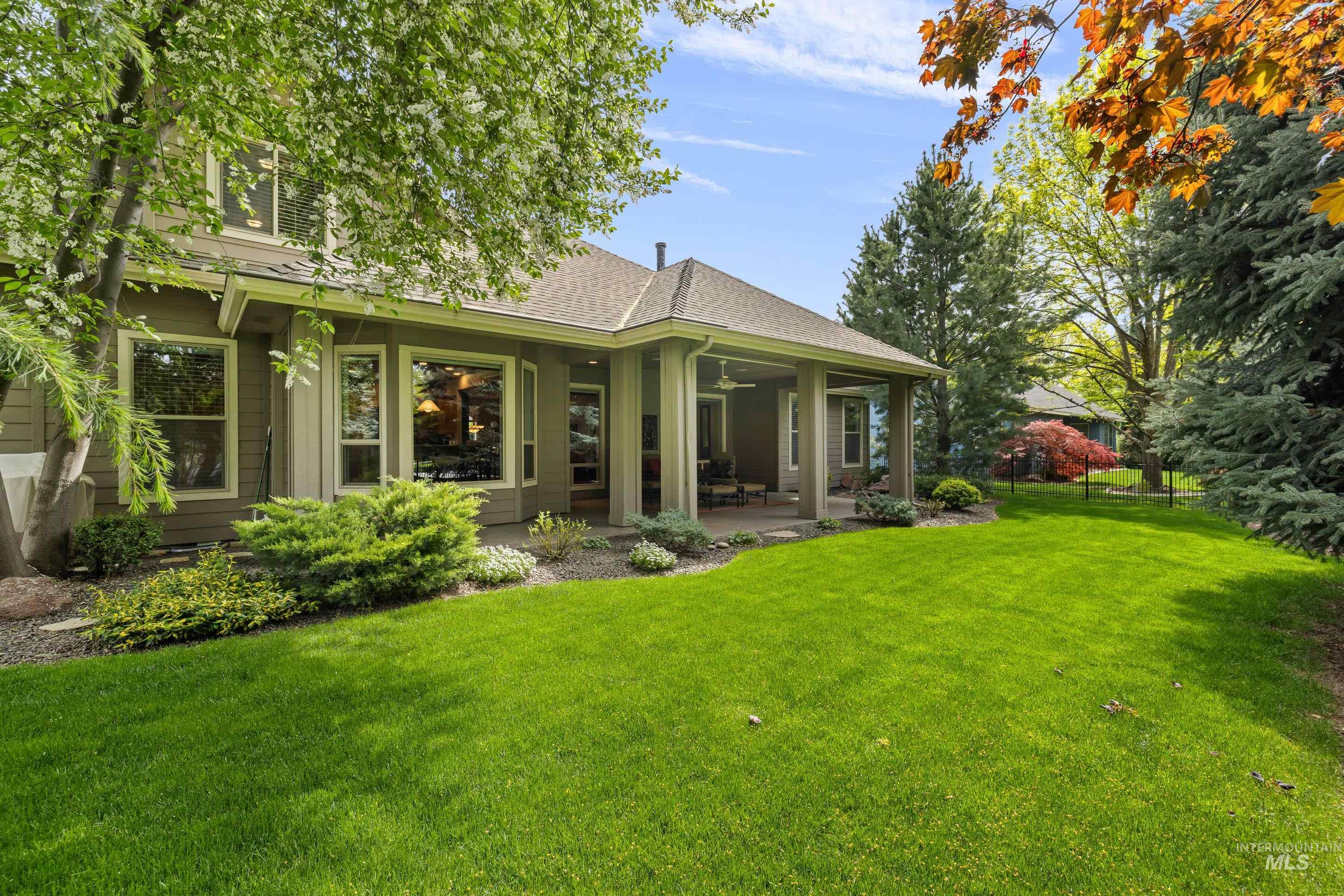 5947 N Duxbury Pier Place