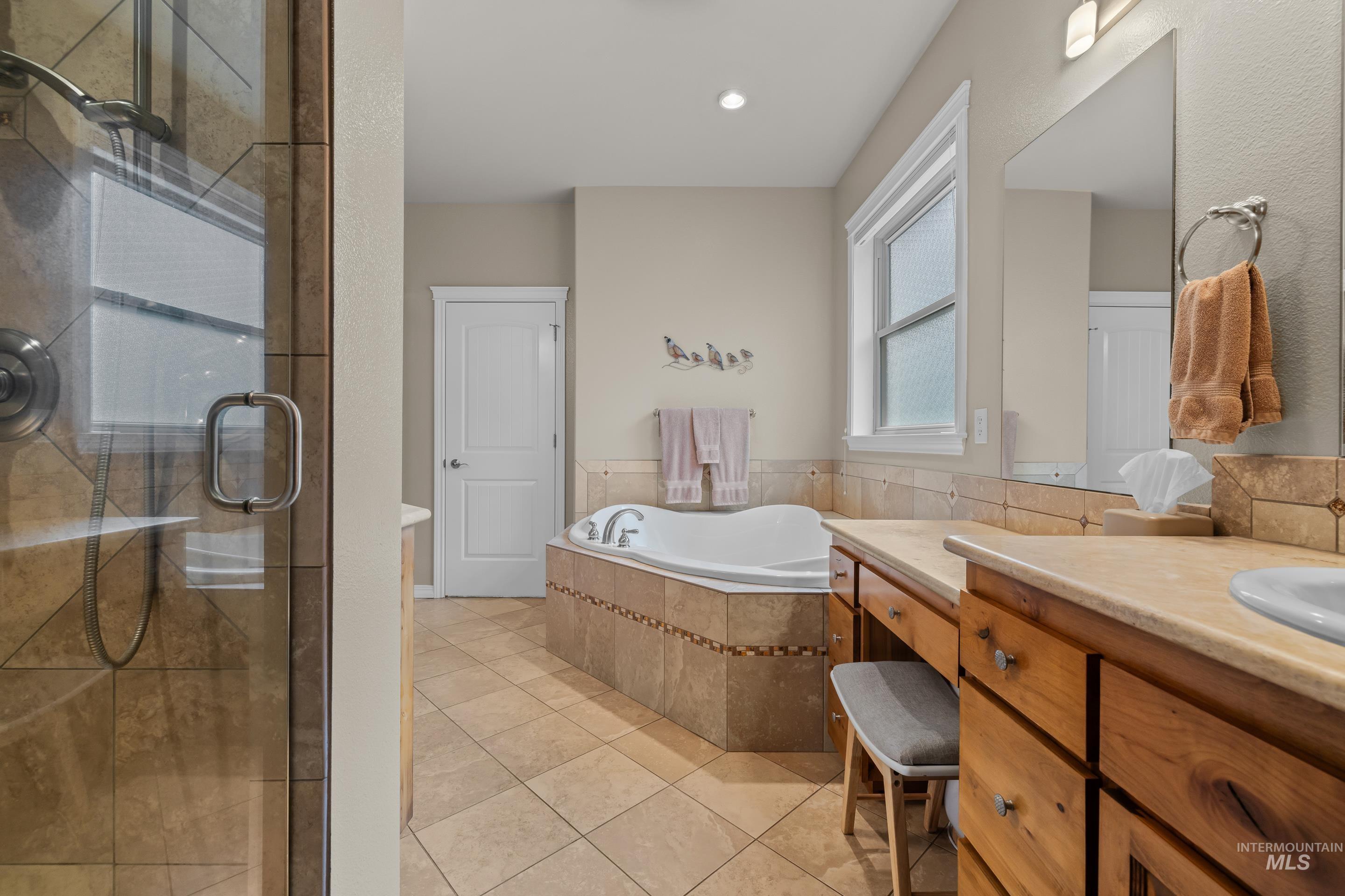 5947 N Duxbury Pier Place