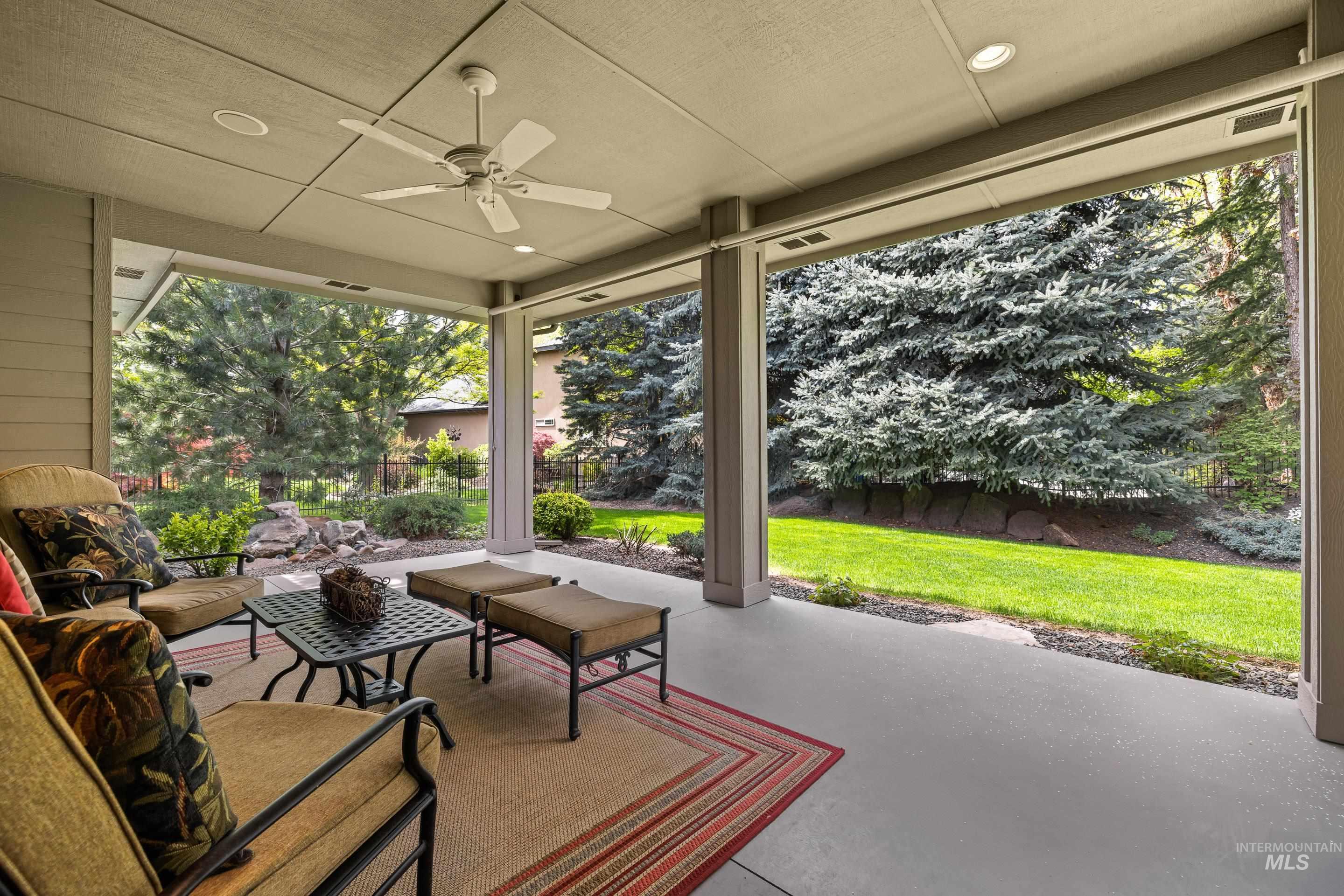 5947 N Duxbury Pier Place