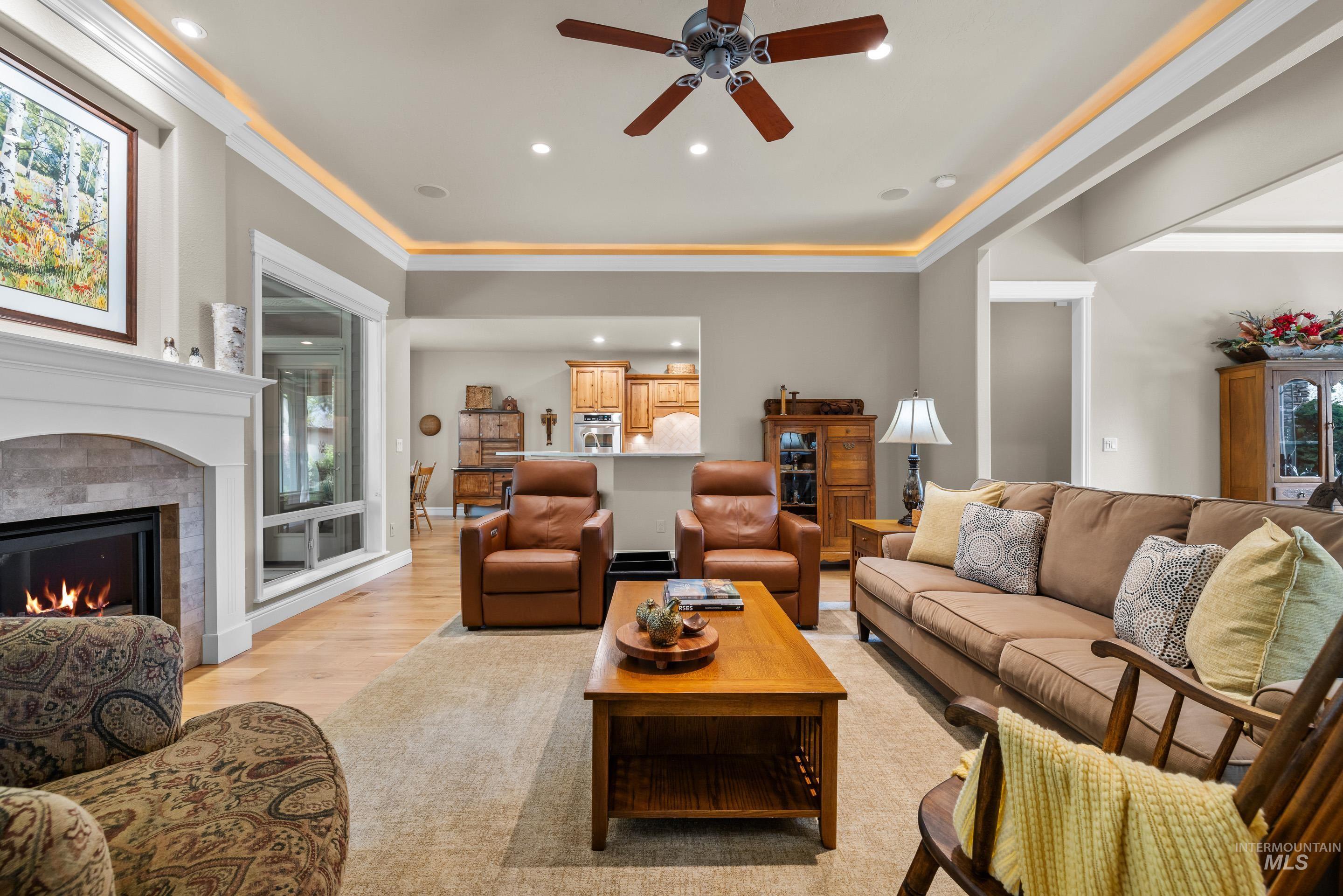 5947 N Duxbury Pier Place