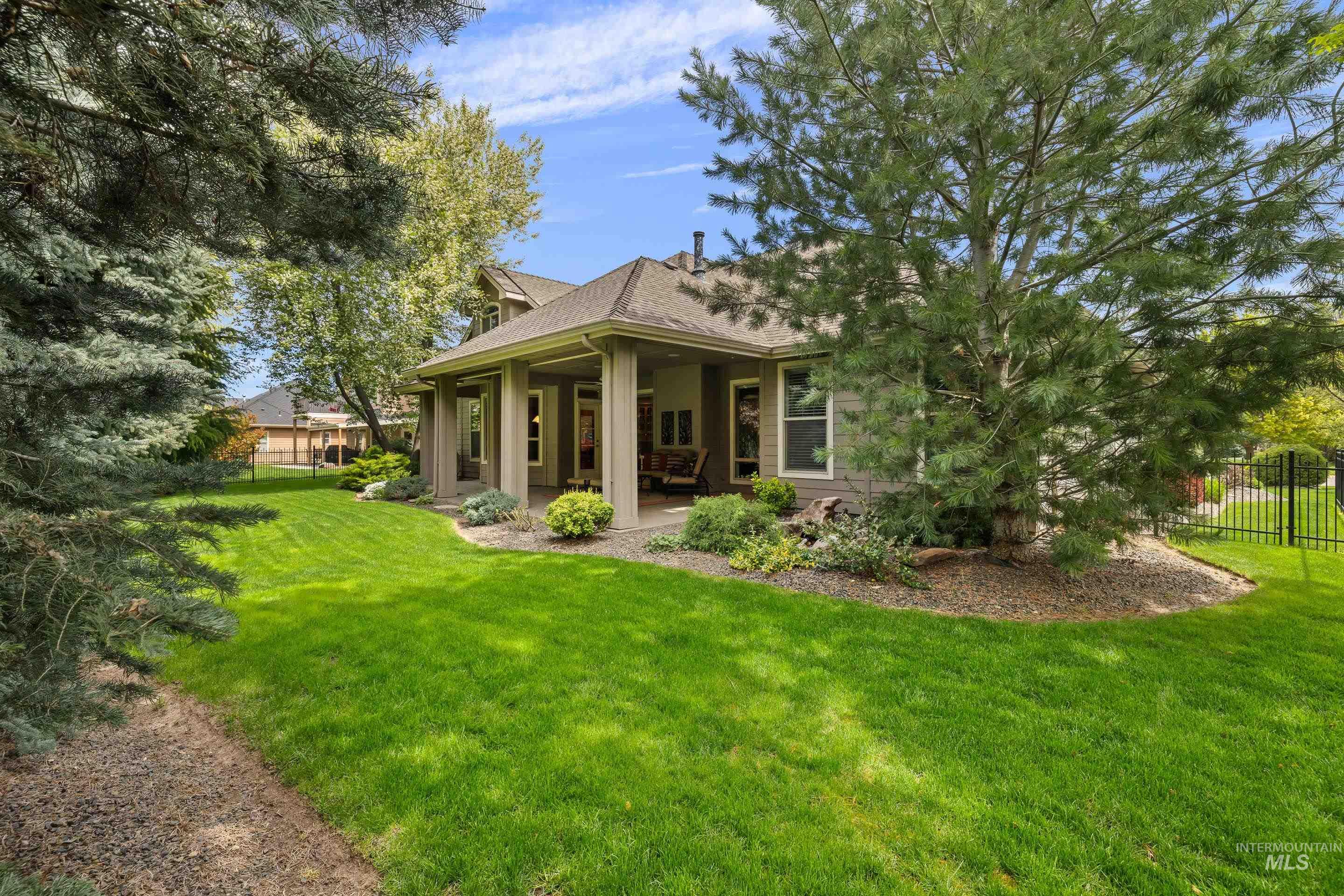 5947 N Duxbury Pier Place