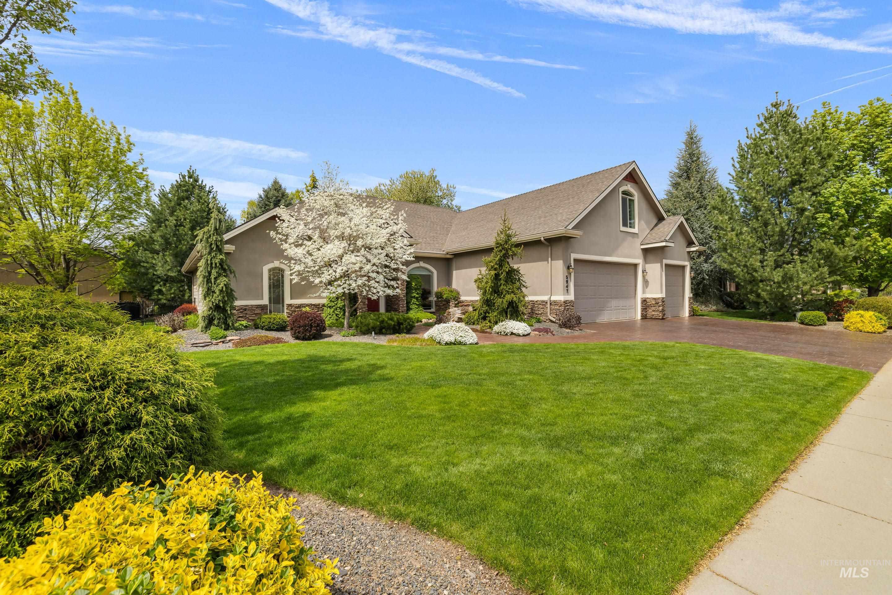 5947 N Duxbury Pier Place