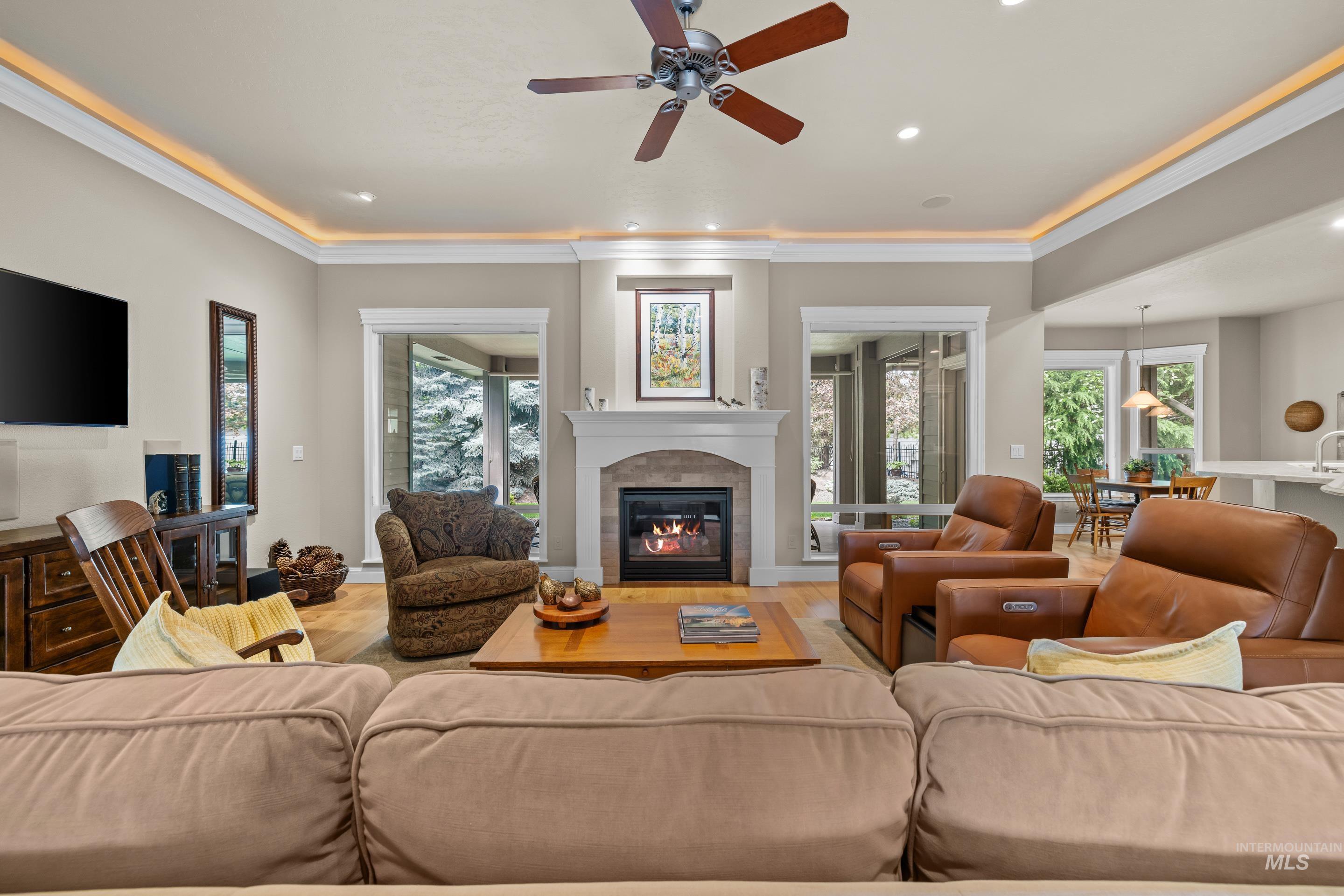 5947 N Duxbury Pier Place