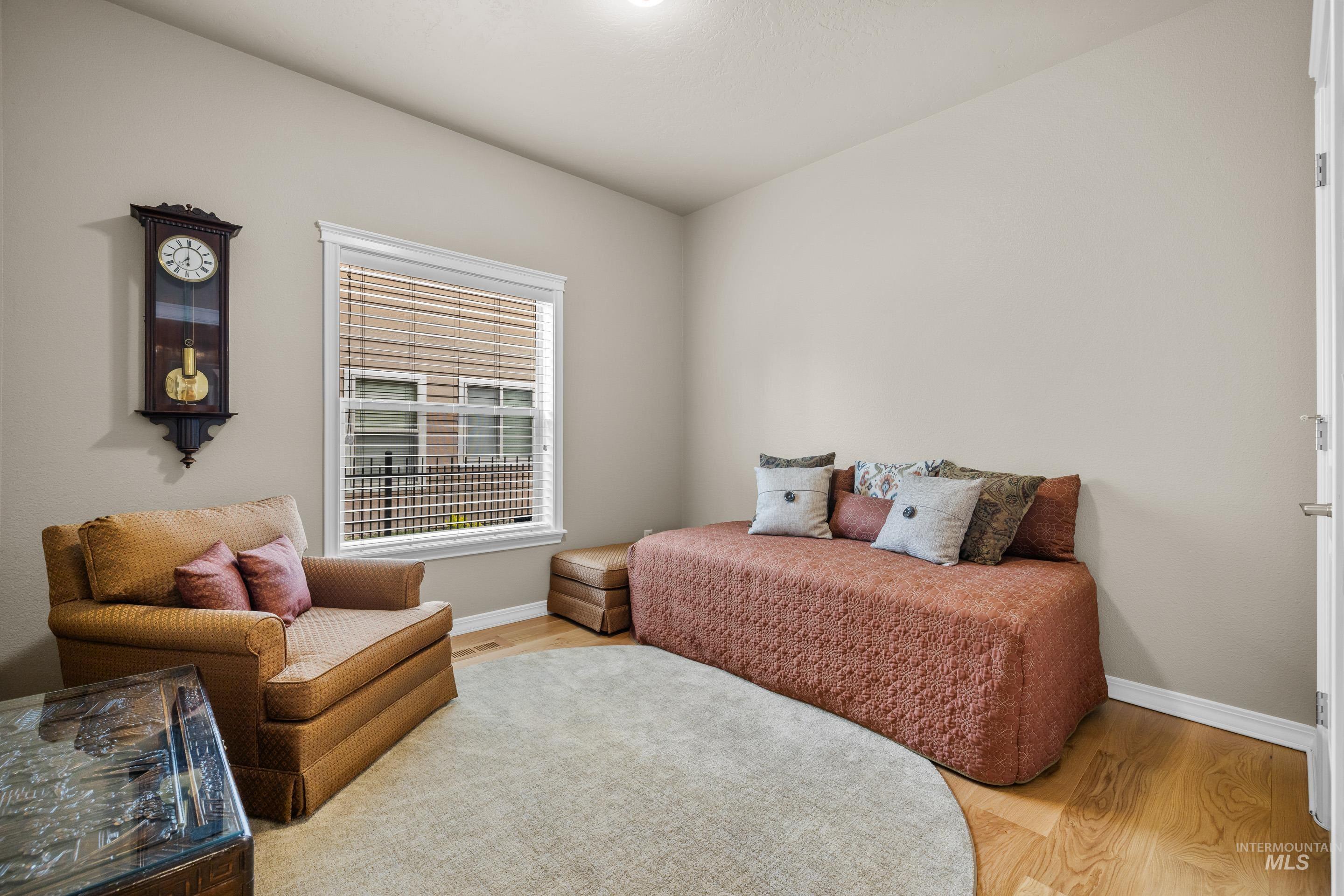 5947 N Duxbury Pier Place