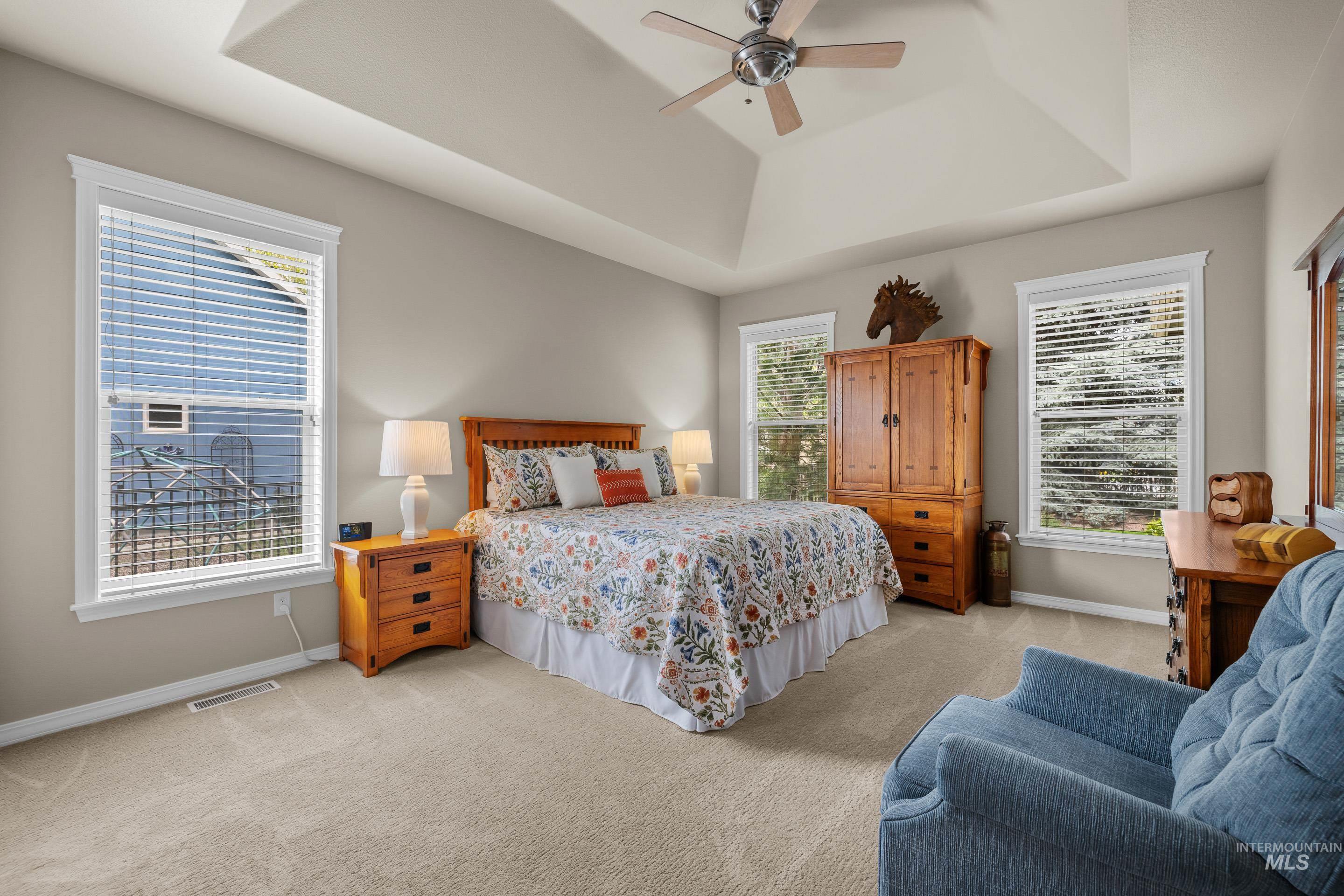 5947 N Duxbury Pier Place