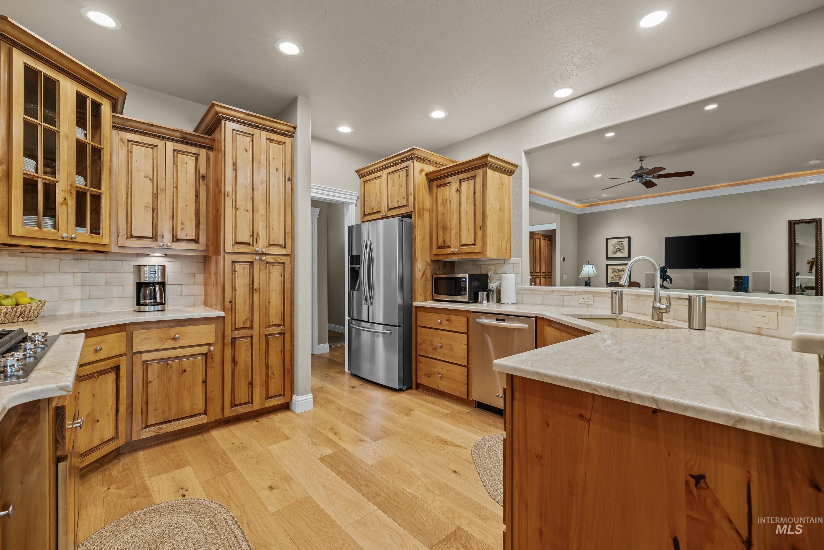 5947 N Duxbury Pier Place