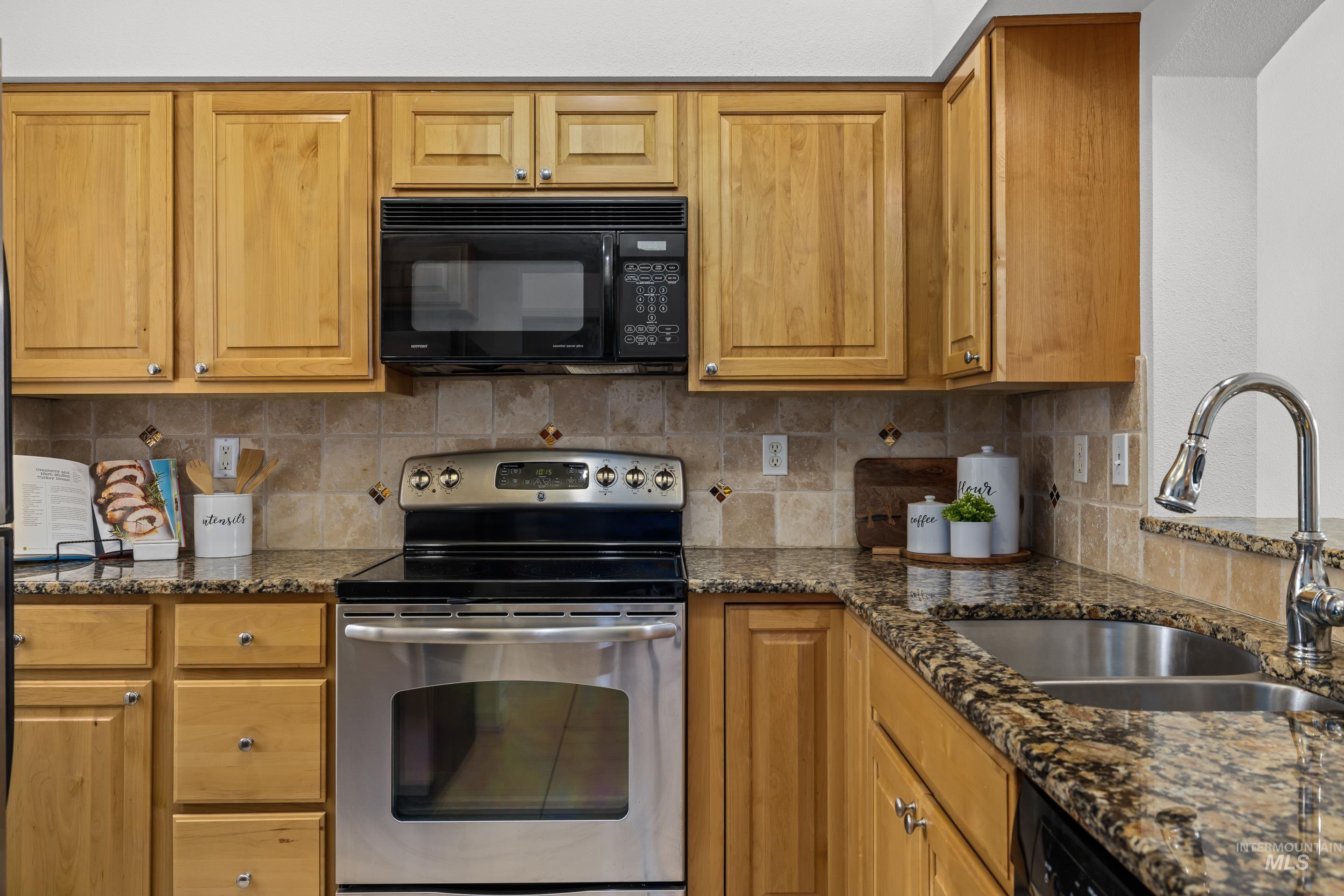 5116 S Surprise Way Unit: 103
