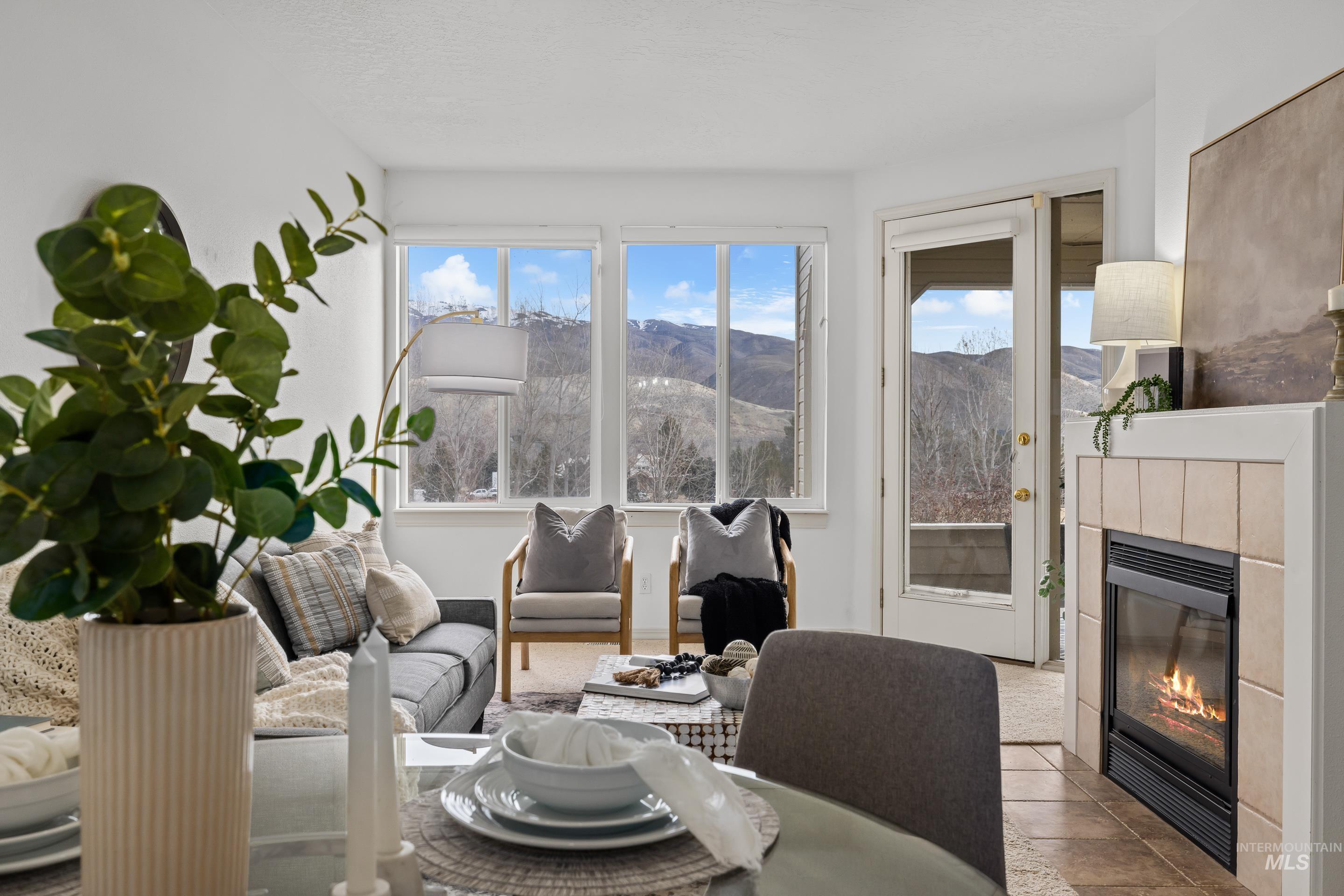5116 S Surprise Way Unit: 103