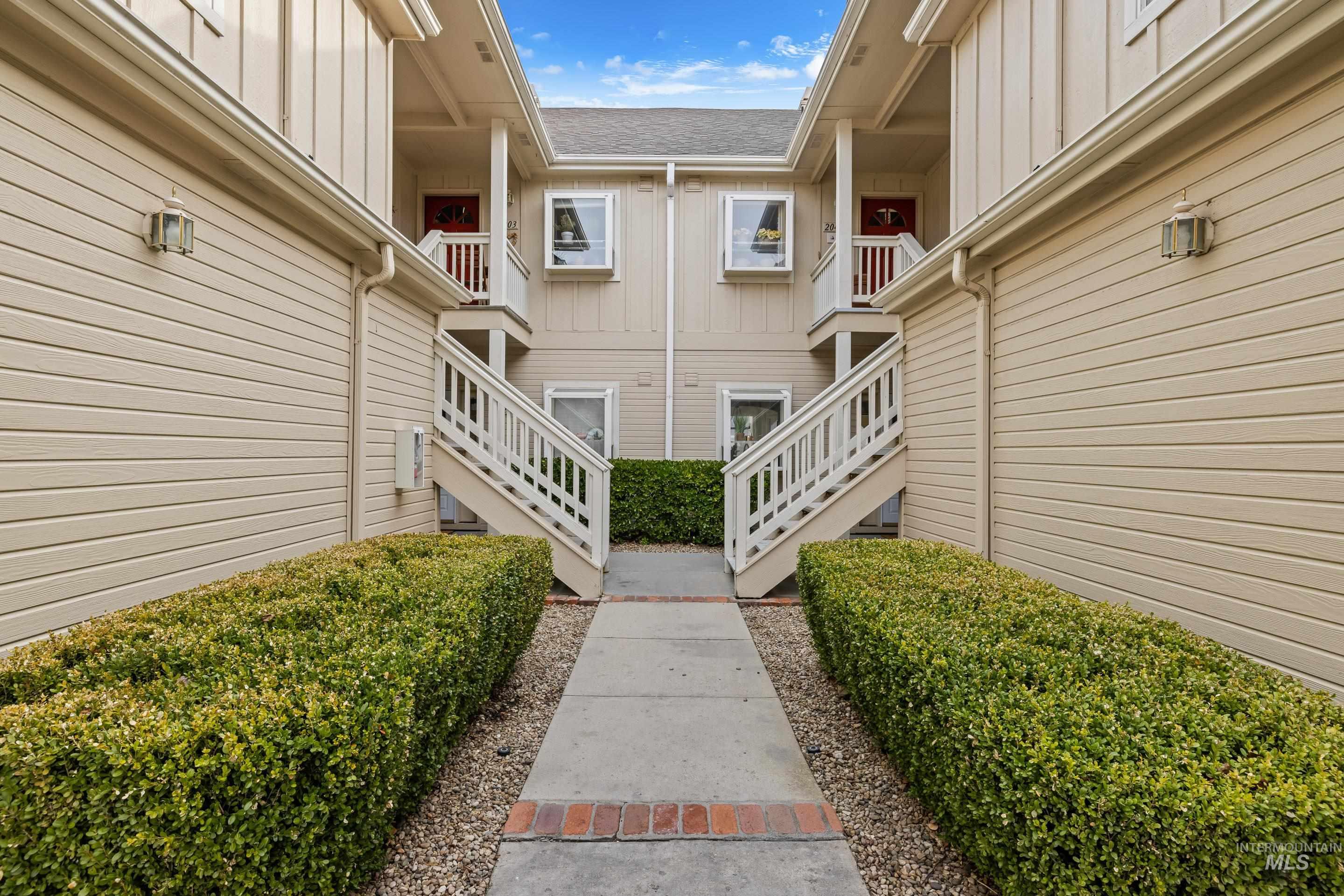 5116 S Surprise Way Unit: 103
