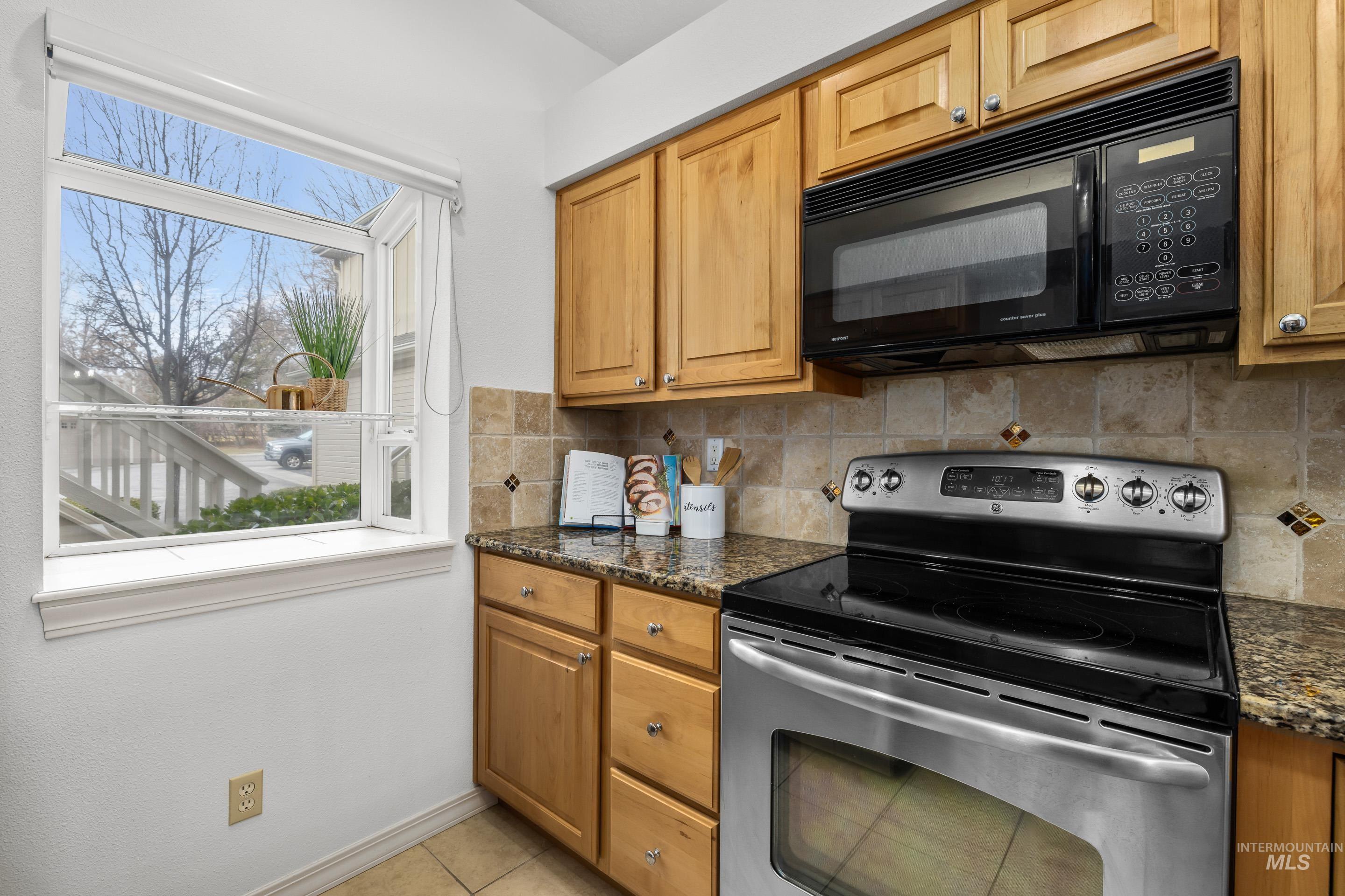 5116 S Surprise Way Unit: 103