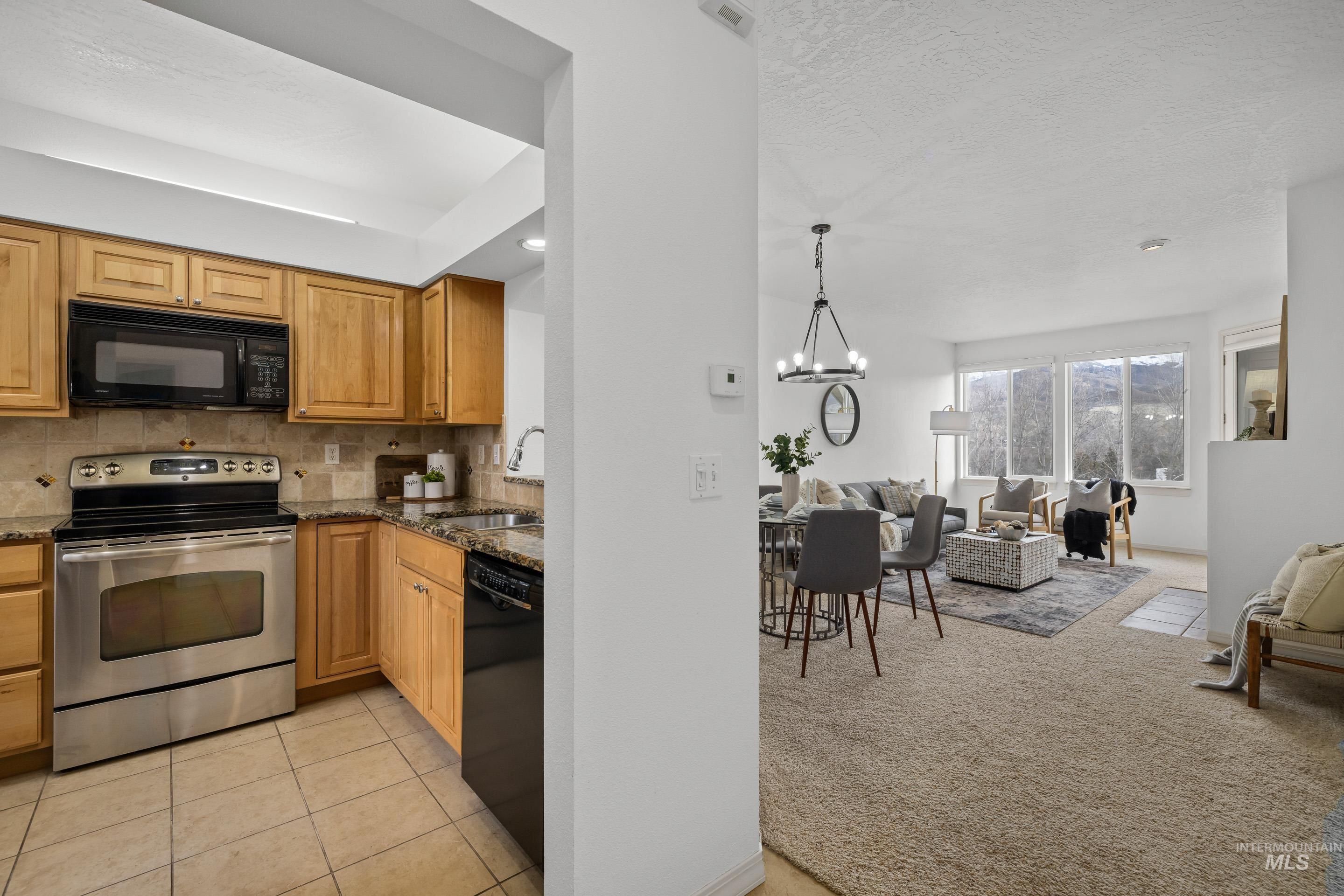5116 S Surprise Way Unit: 103