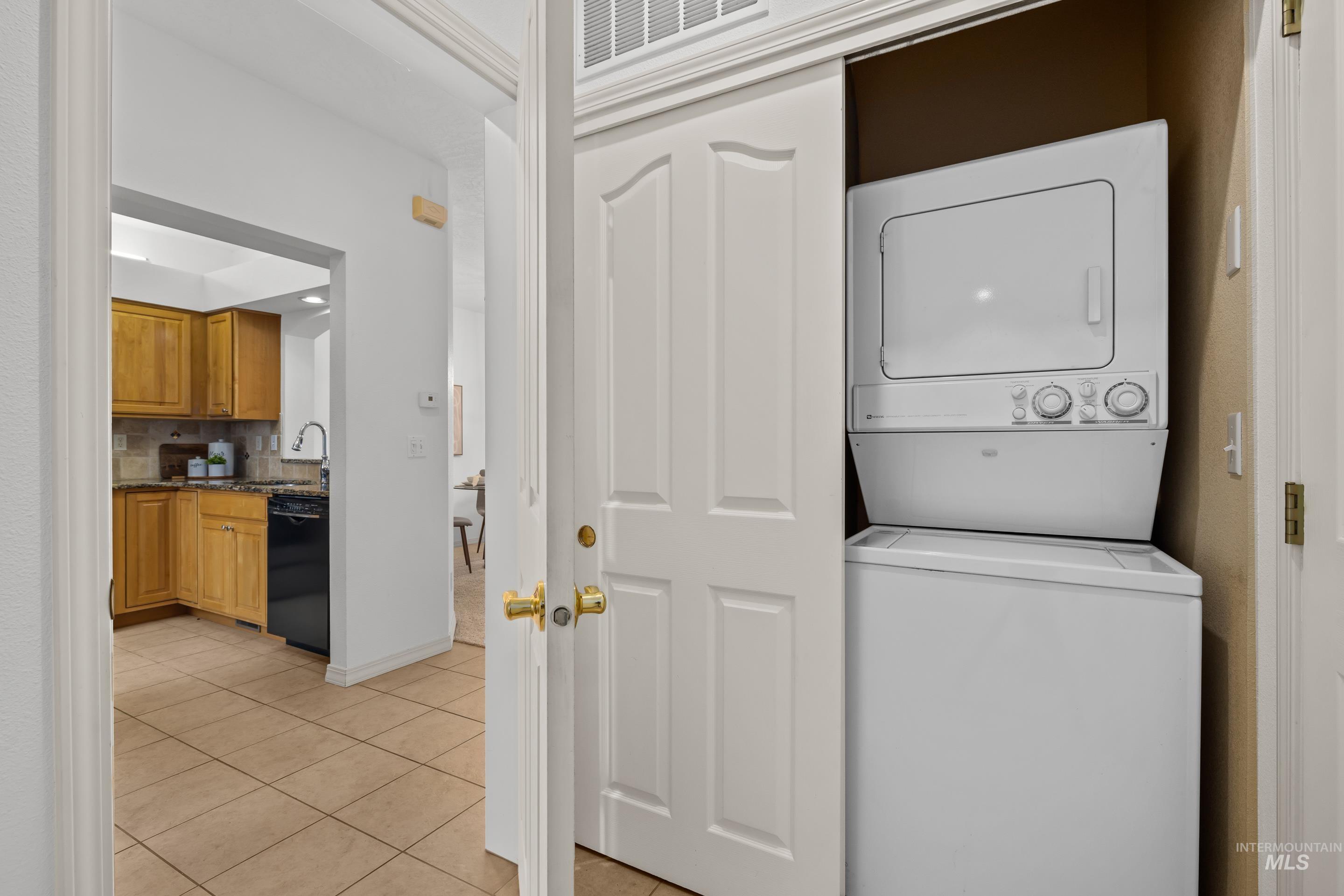 5116 S Surprise Way Unit: 103