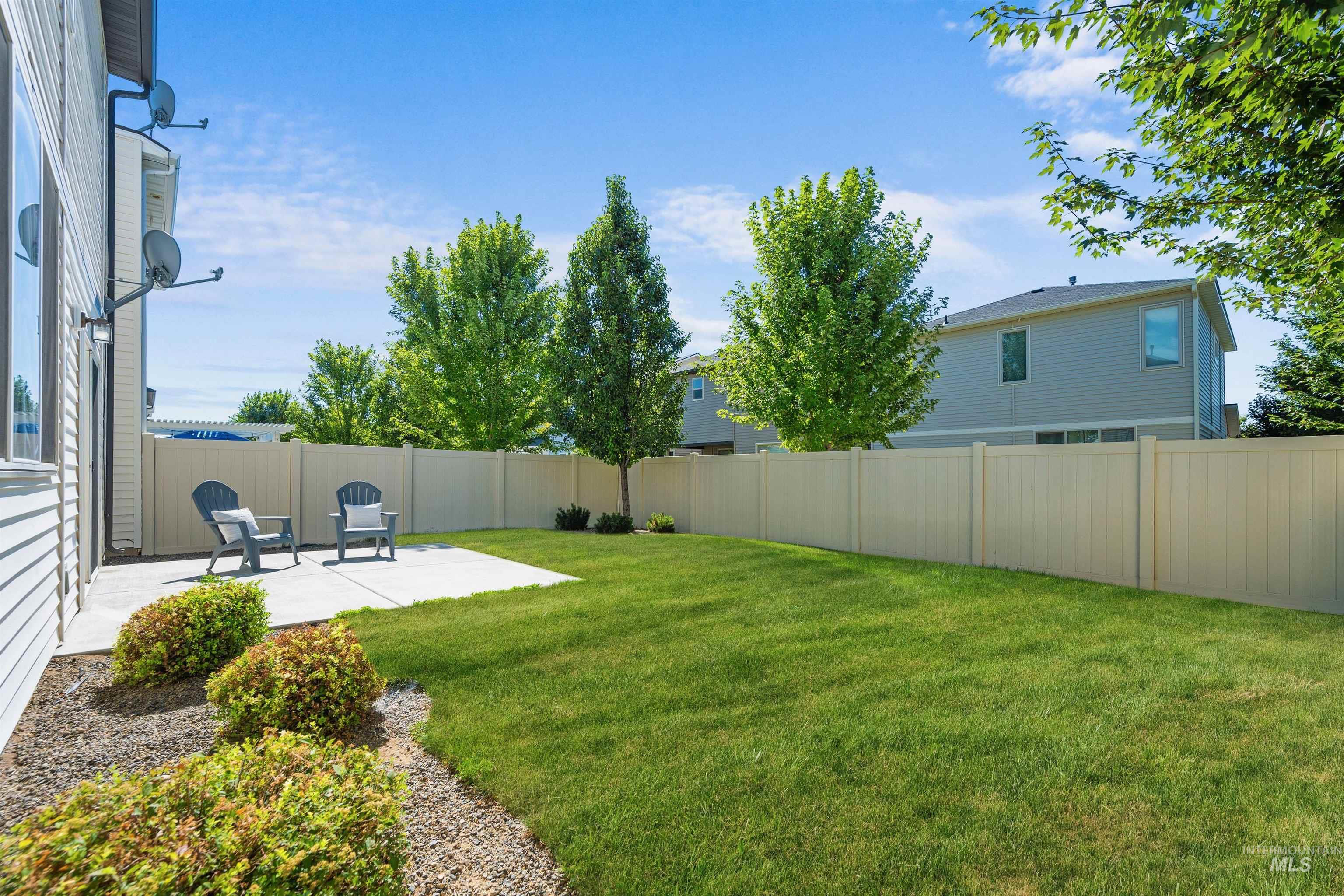 4049 E Esperanto Street