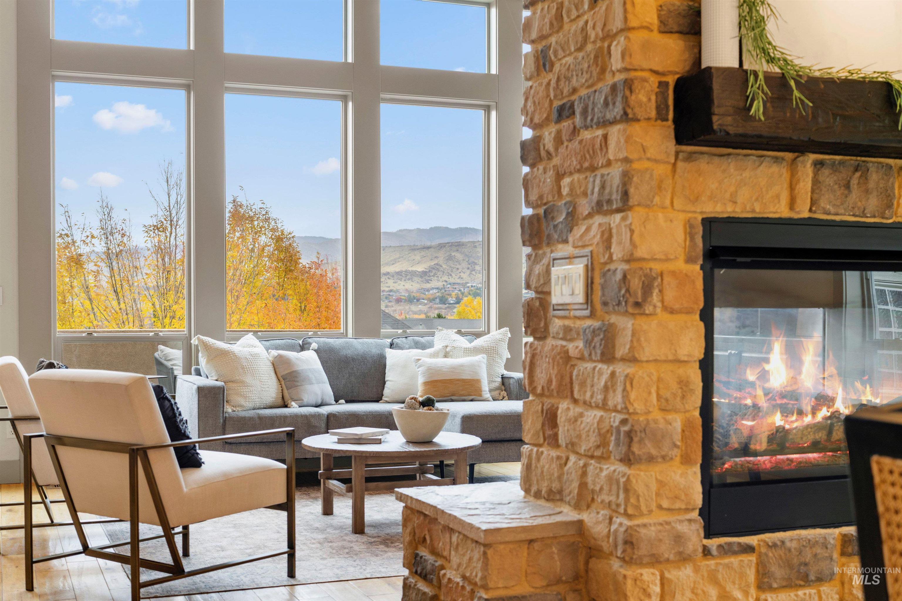 1008 E Insignia Drive