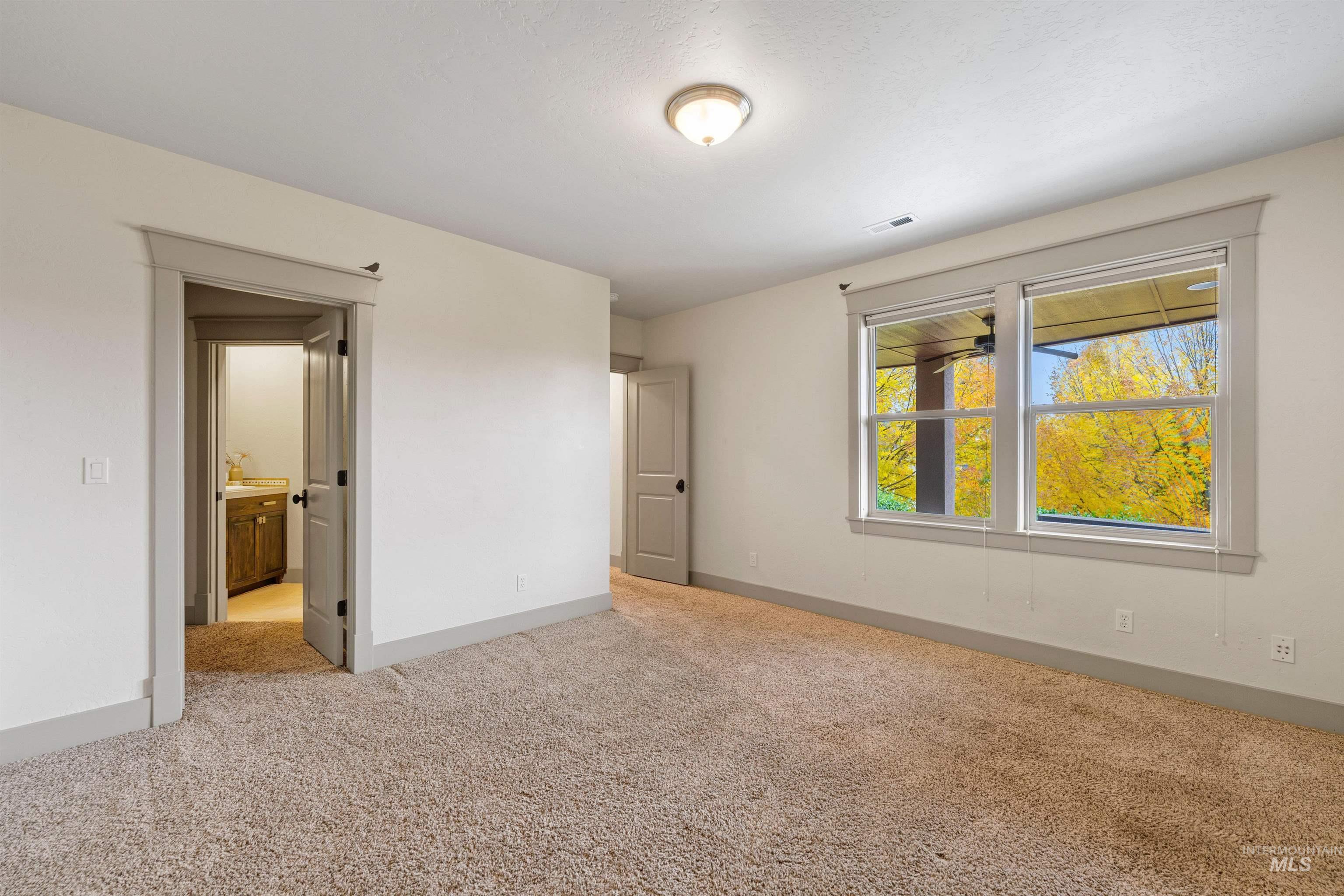 1008 E Insignia Drive