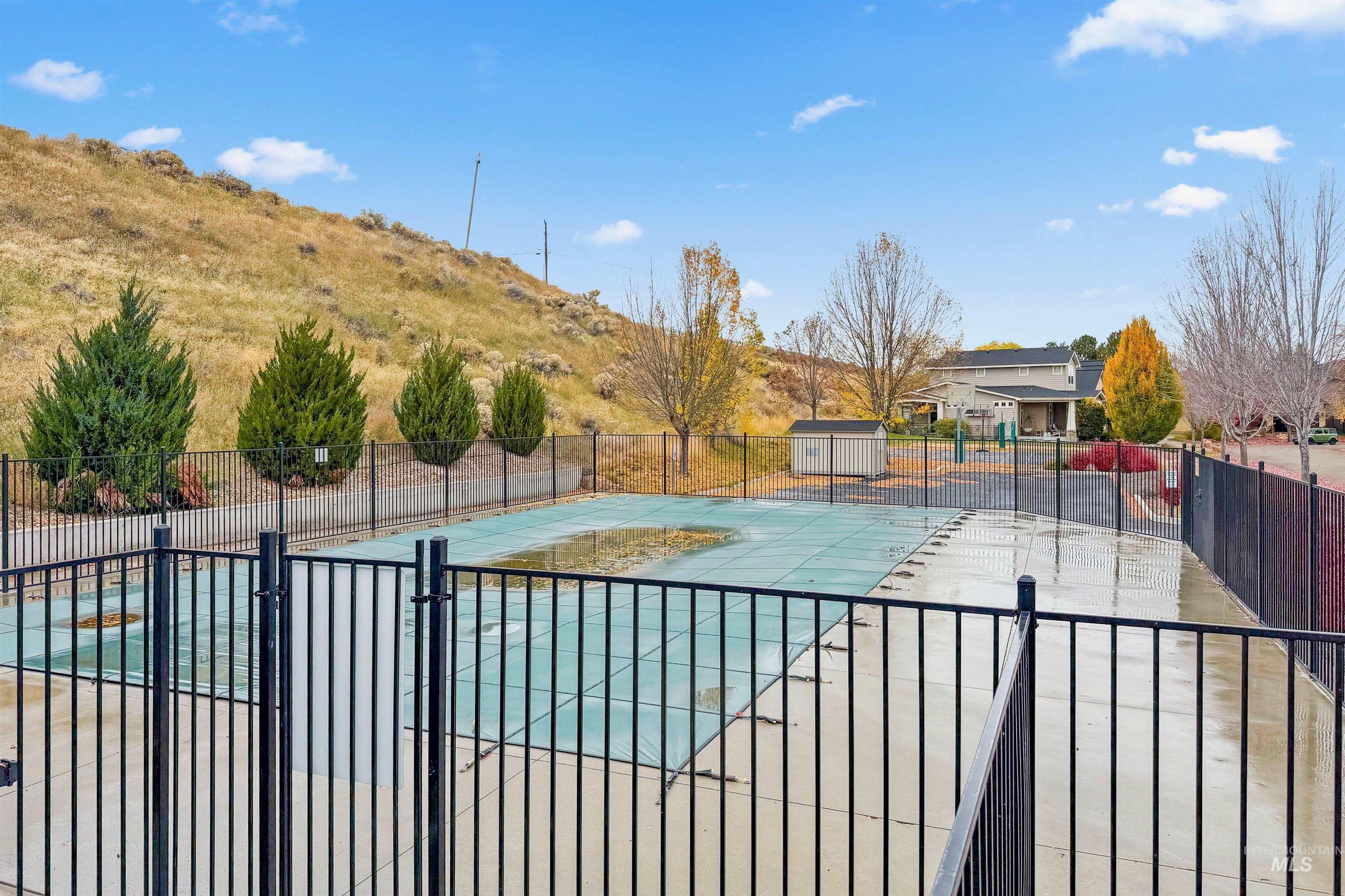 1008 E Insignia Drive