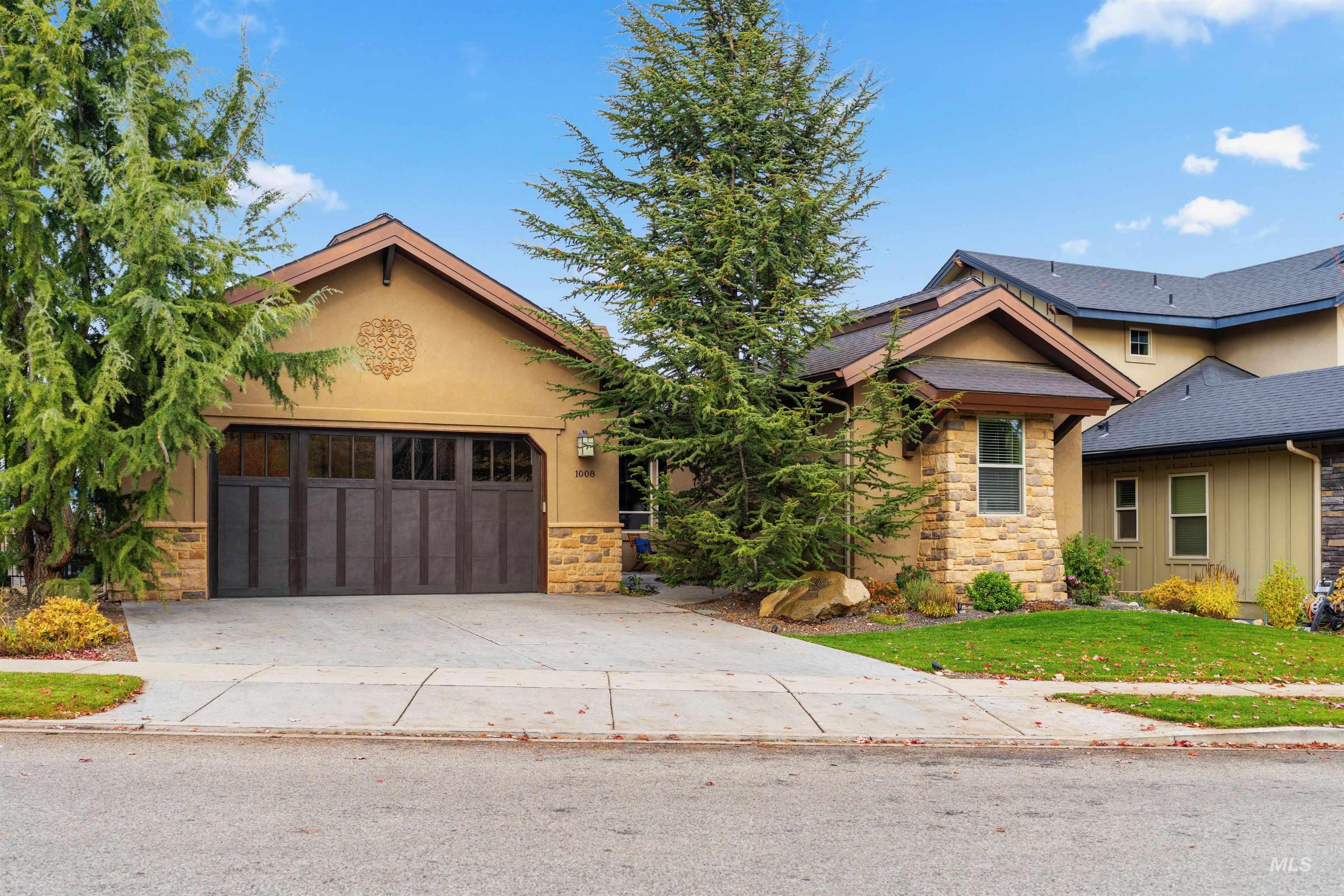 1008 E Insignia Drive