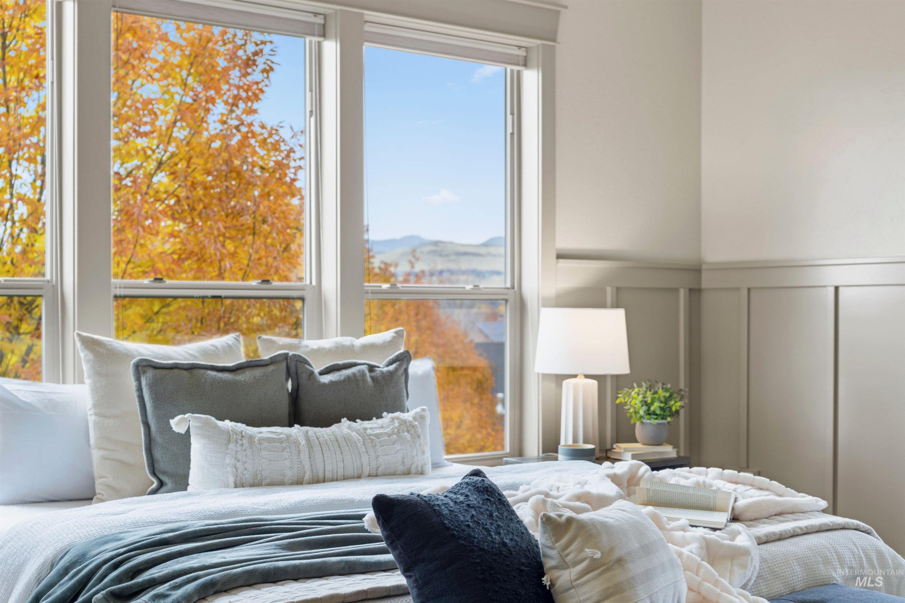 1008 E Insignia Drive