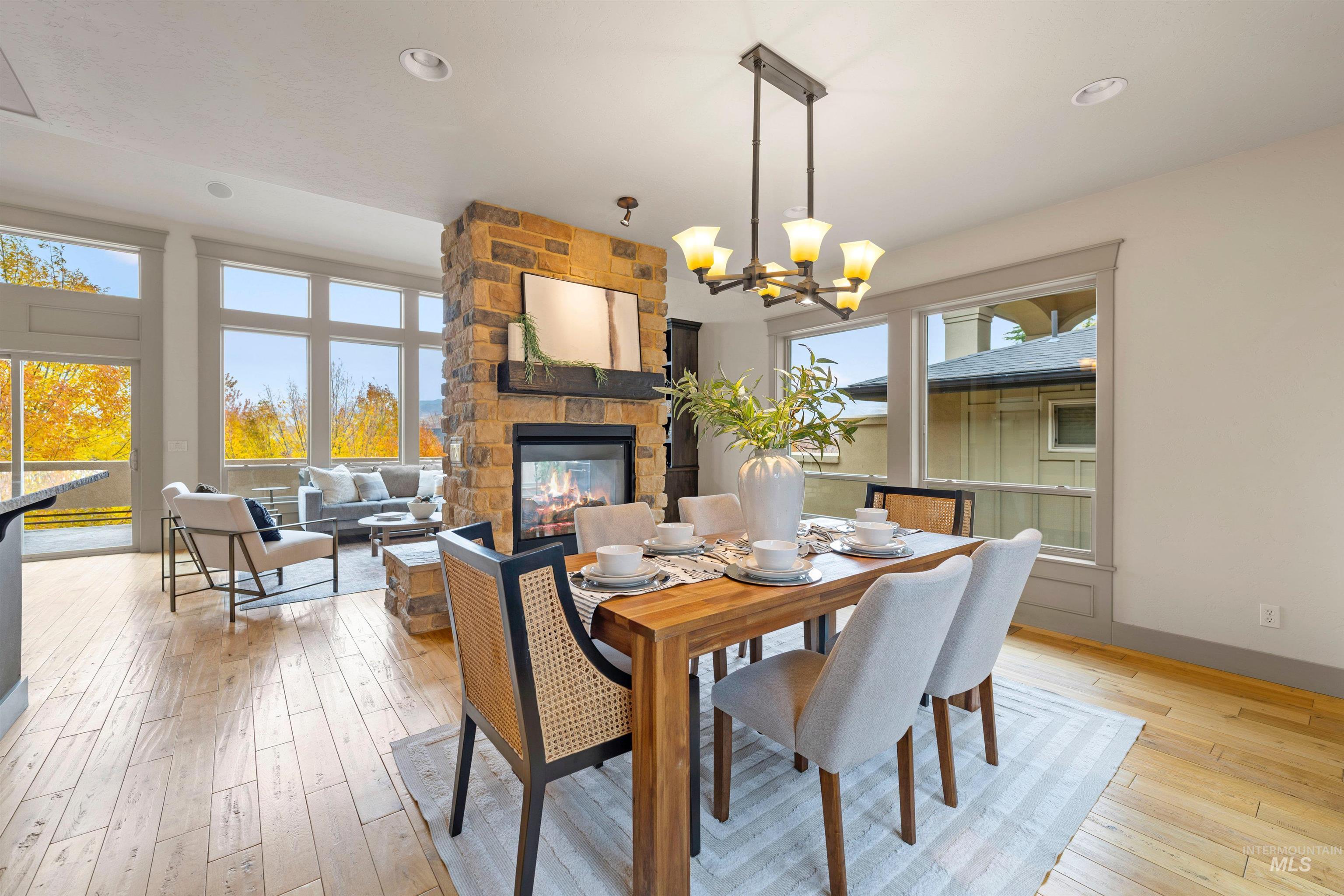 1008 E Insignia Drive