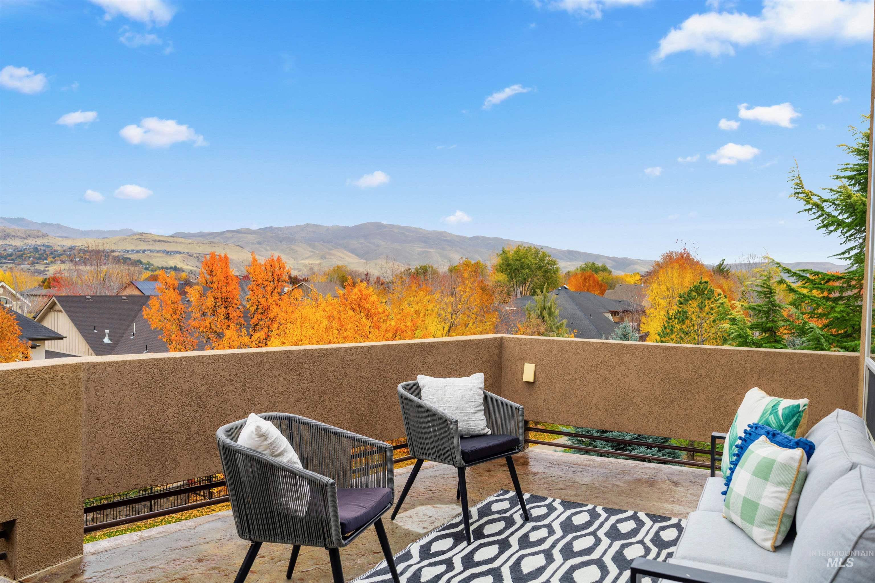 1008 E Insignia Drive