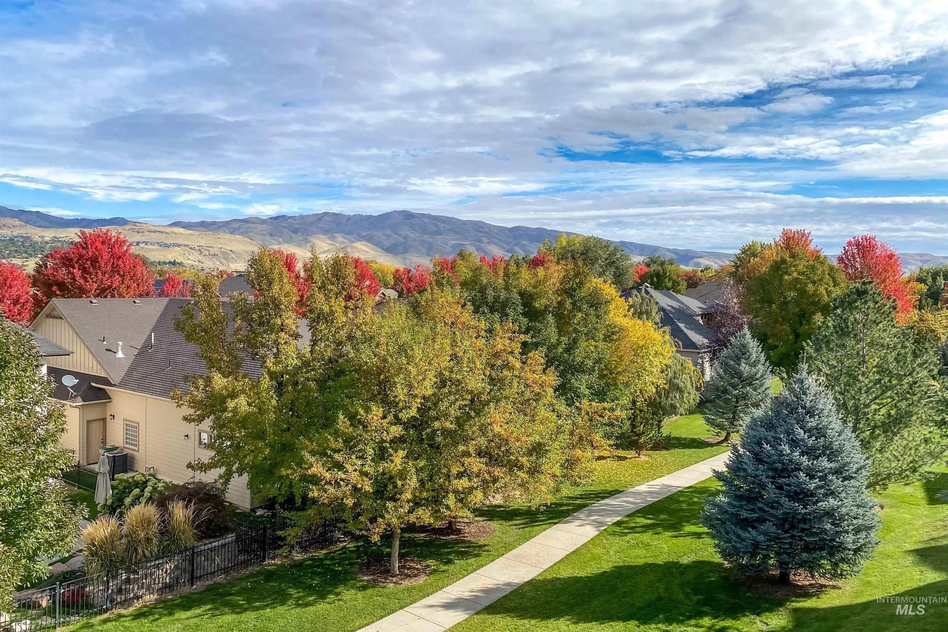 1008 E Insignia Drive