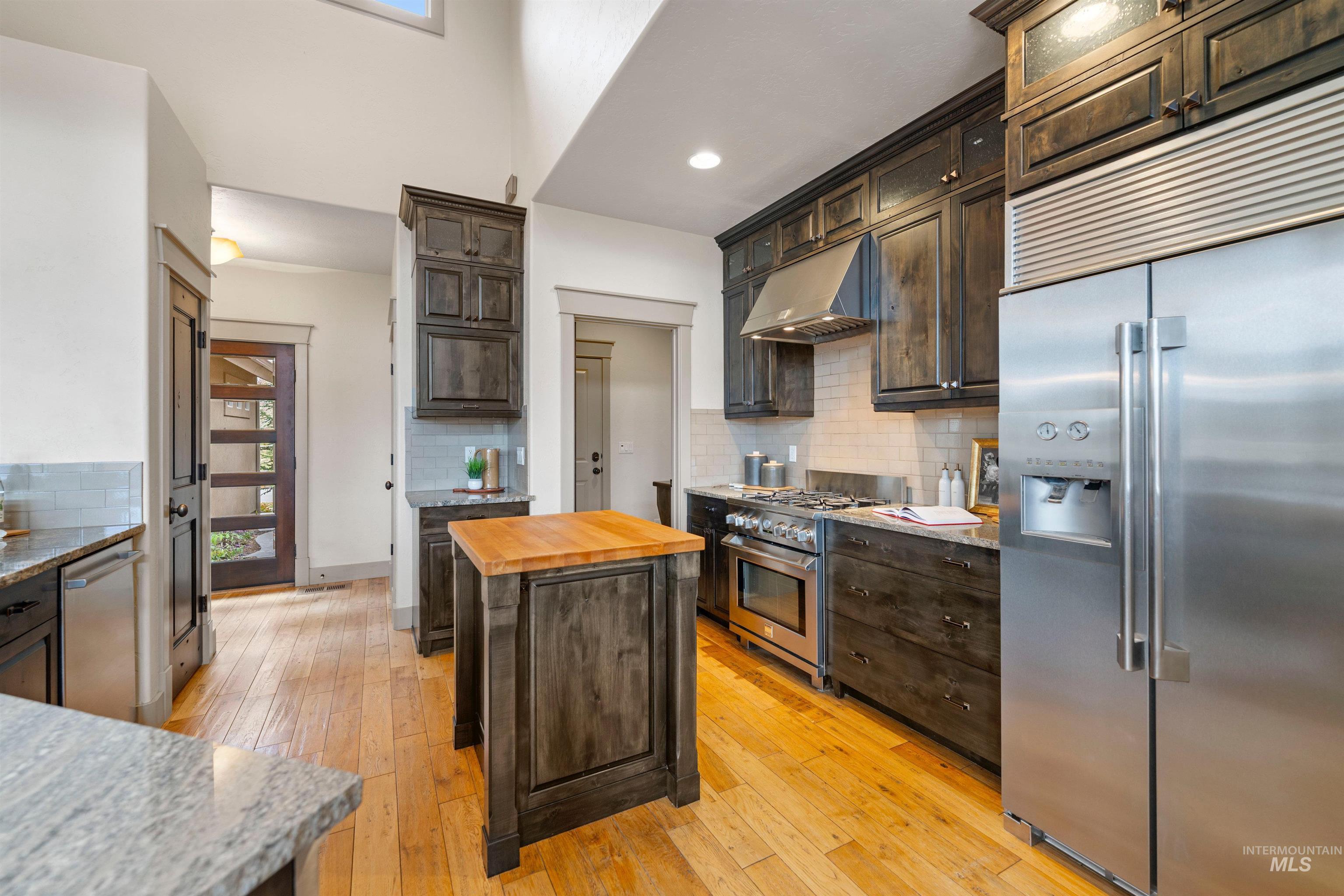 1008 E Insignia Drive