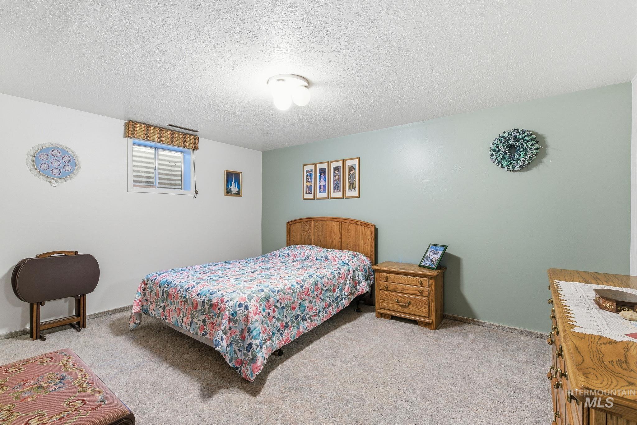5621 W Centerbrook Dr