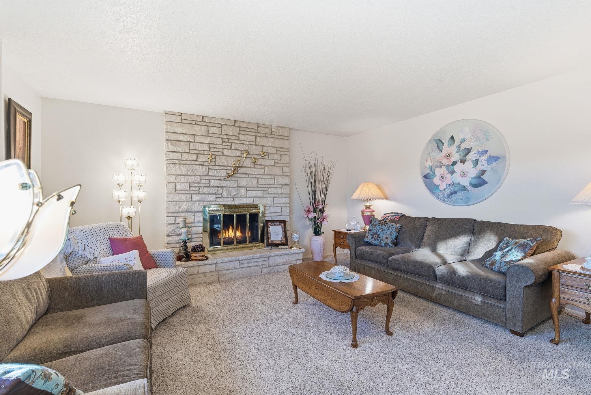 5621 W Centerbrook Dr