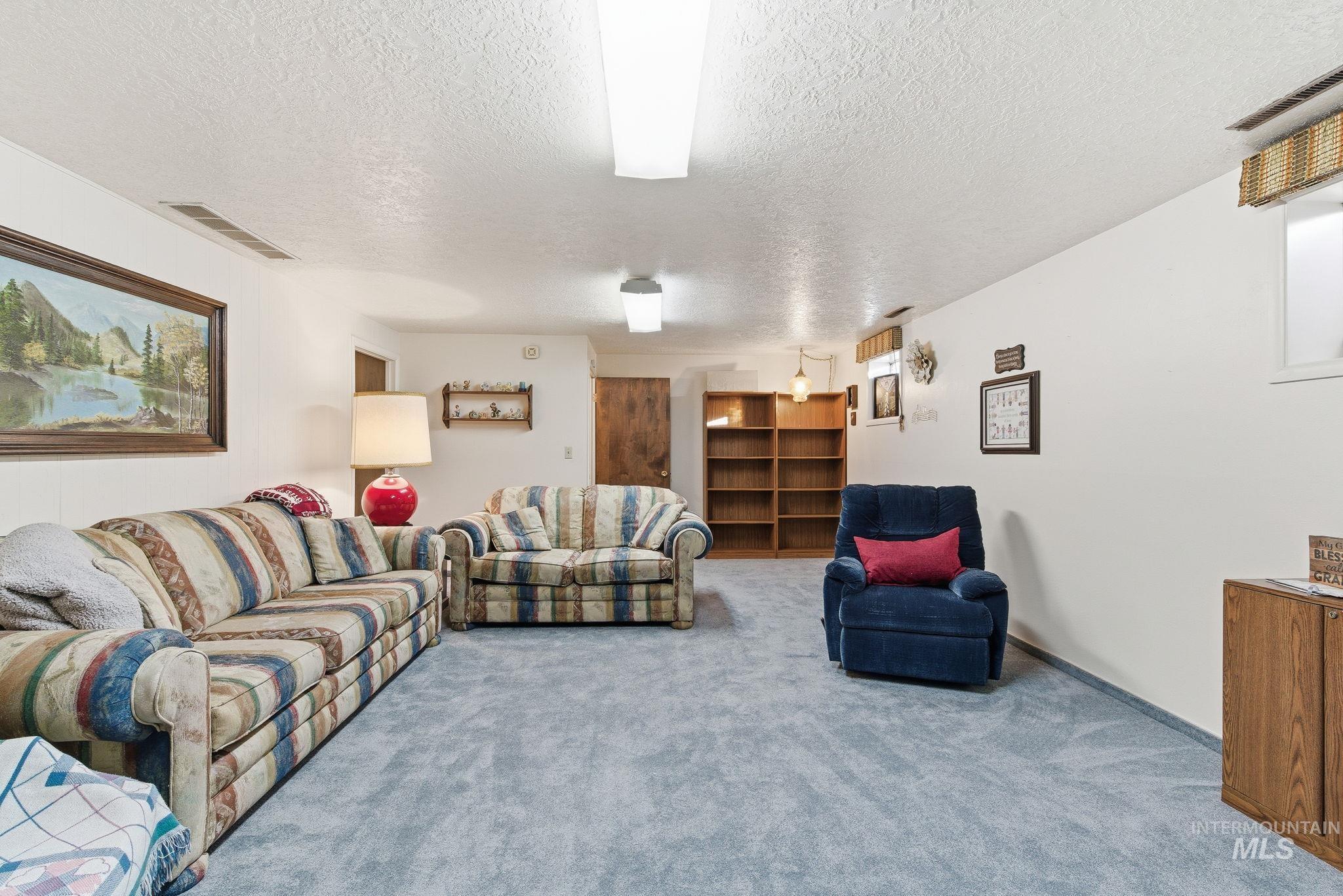 5621 W Centerbrook Dr