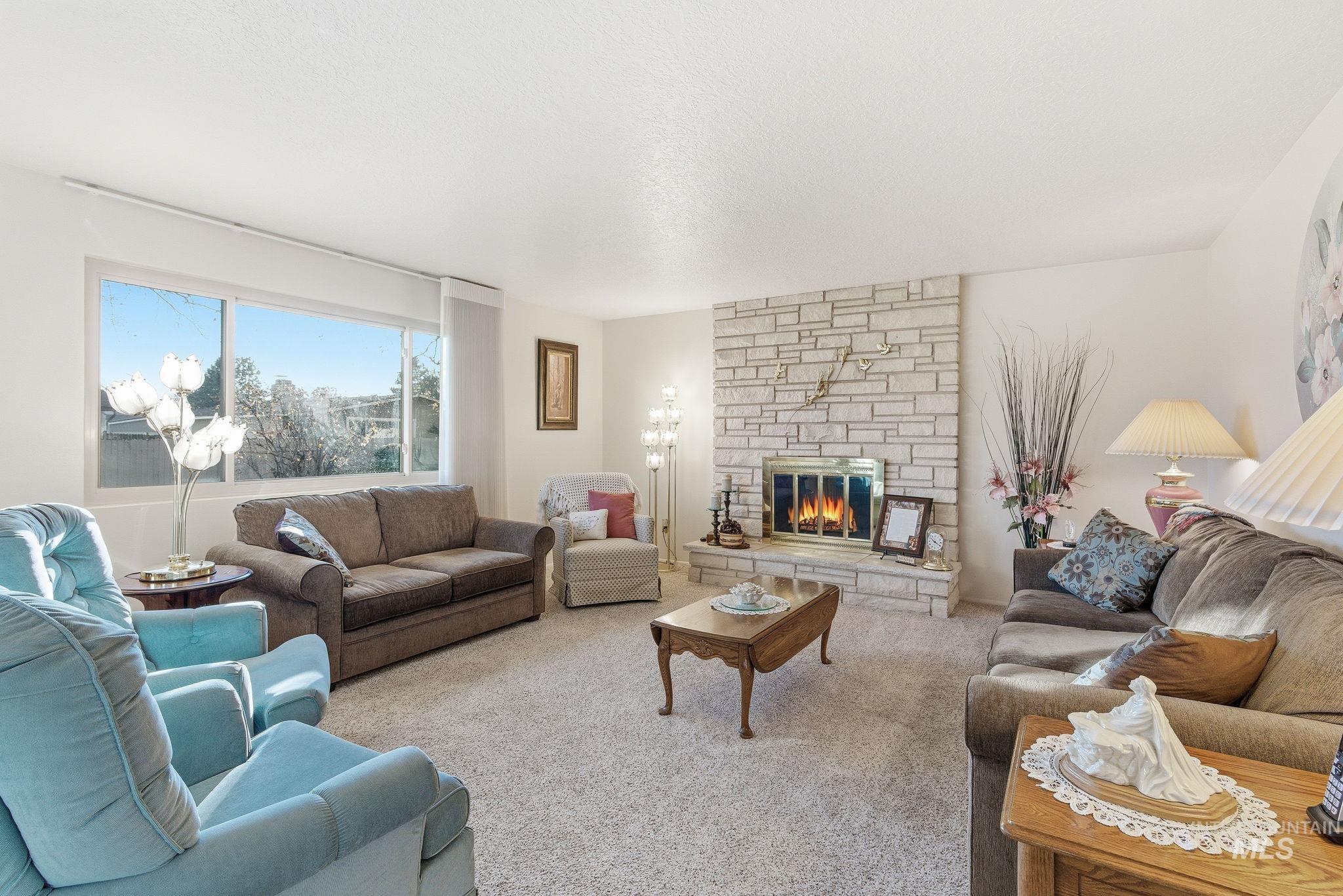 5621 W Centerbrook Dr