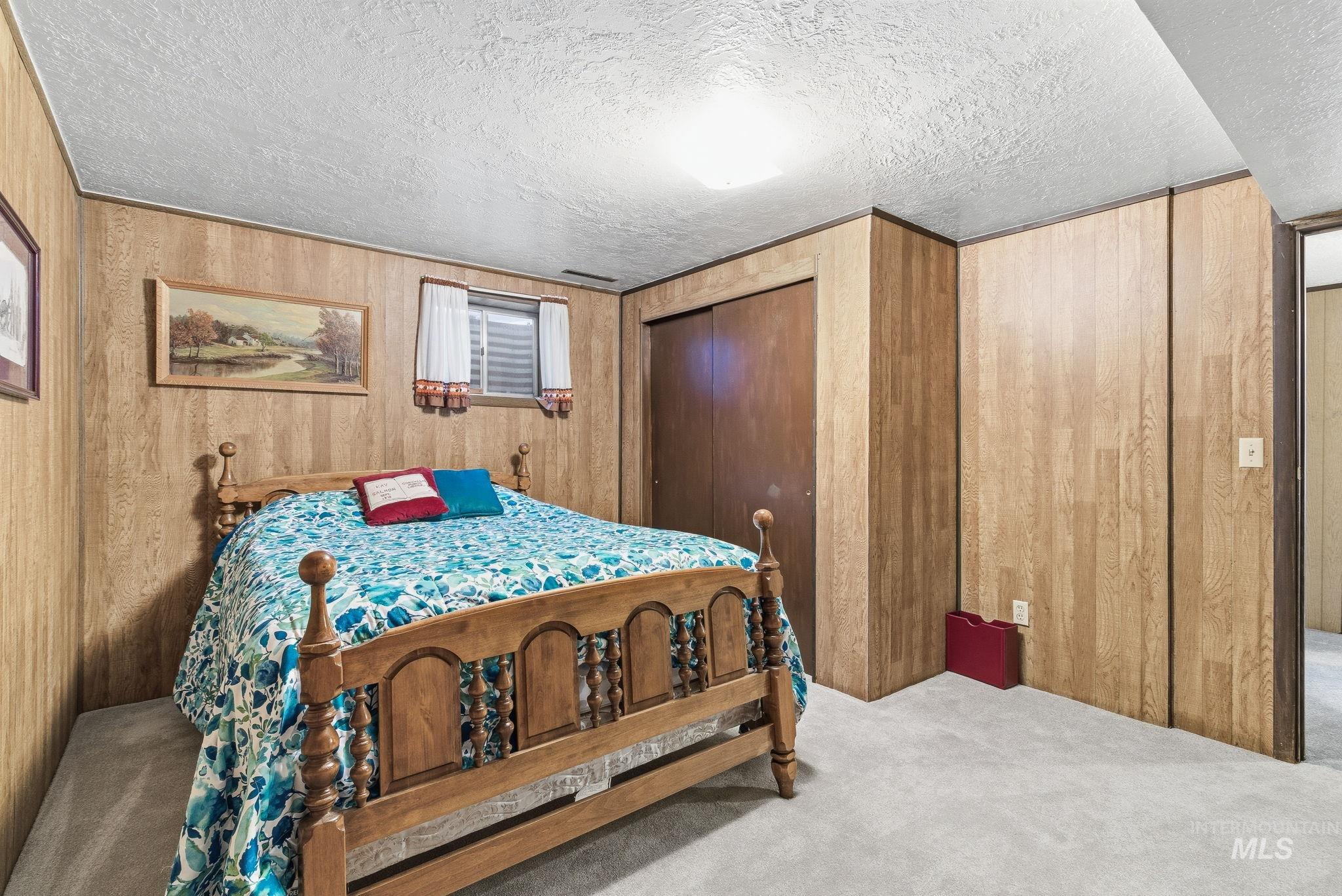 5621 W Centerbrook Dr