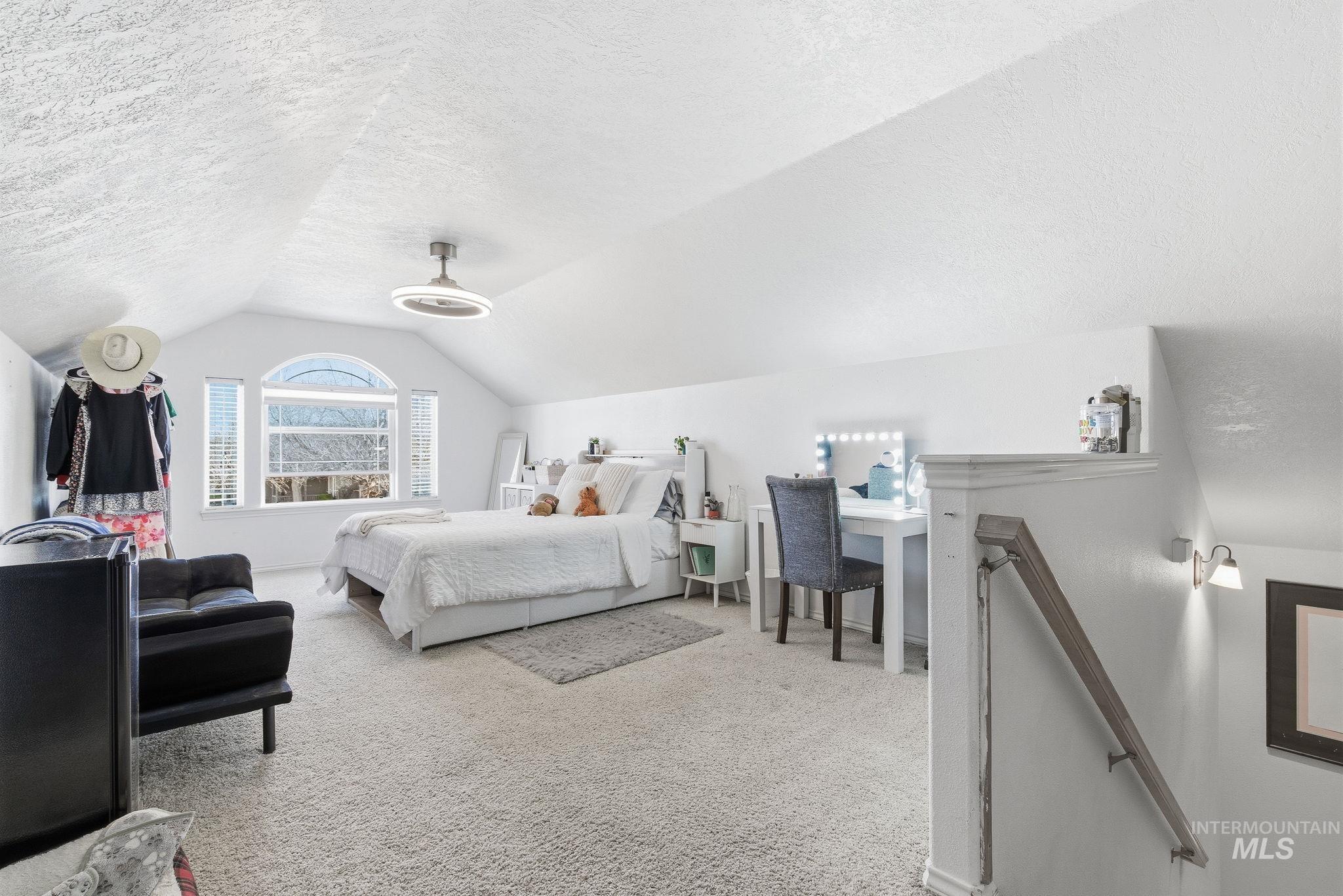 3125 N High Desert