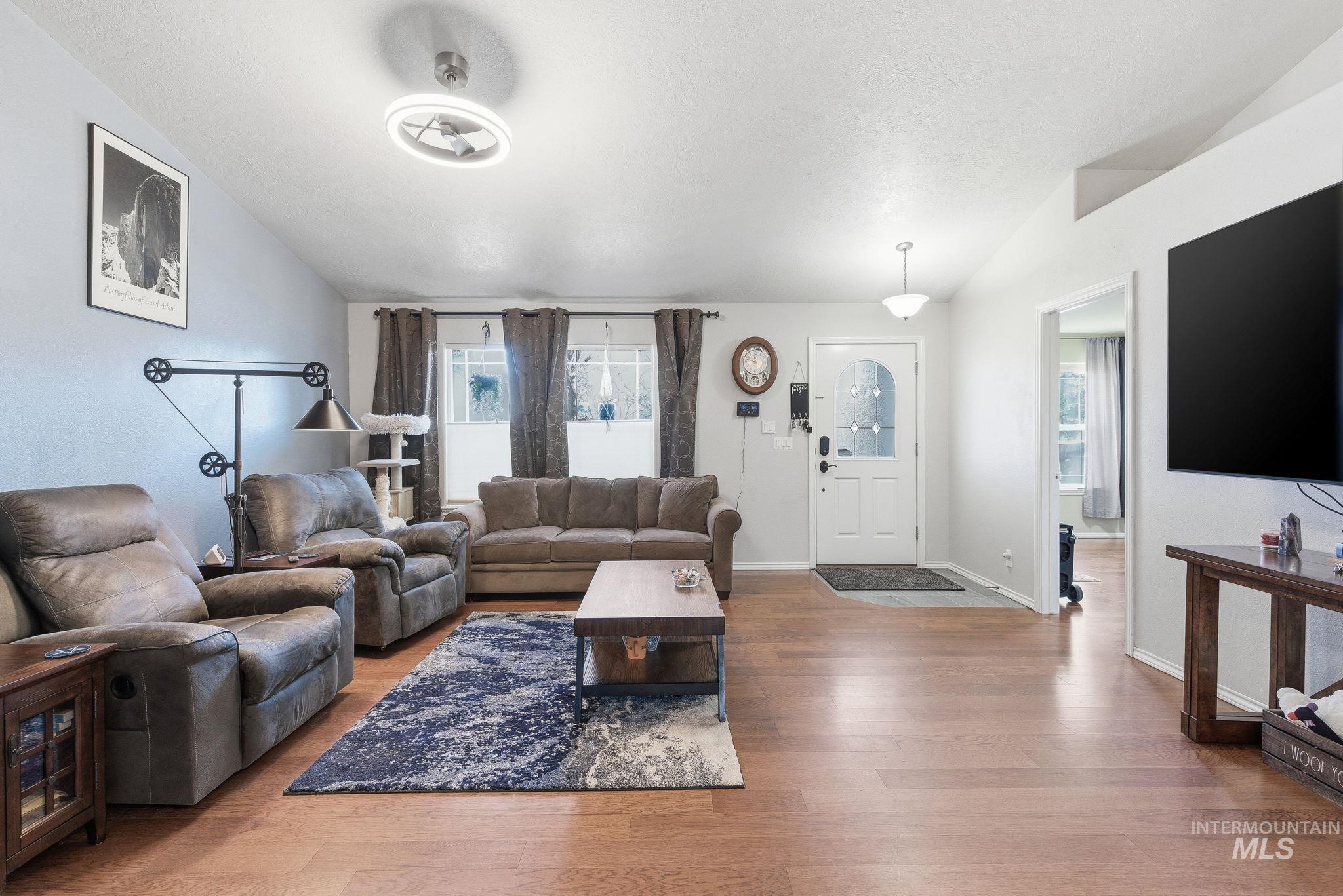 3125 N High Desert