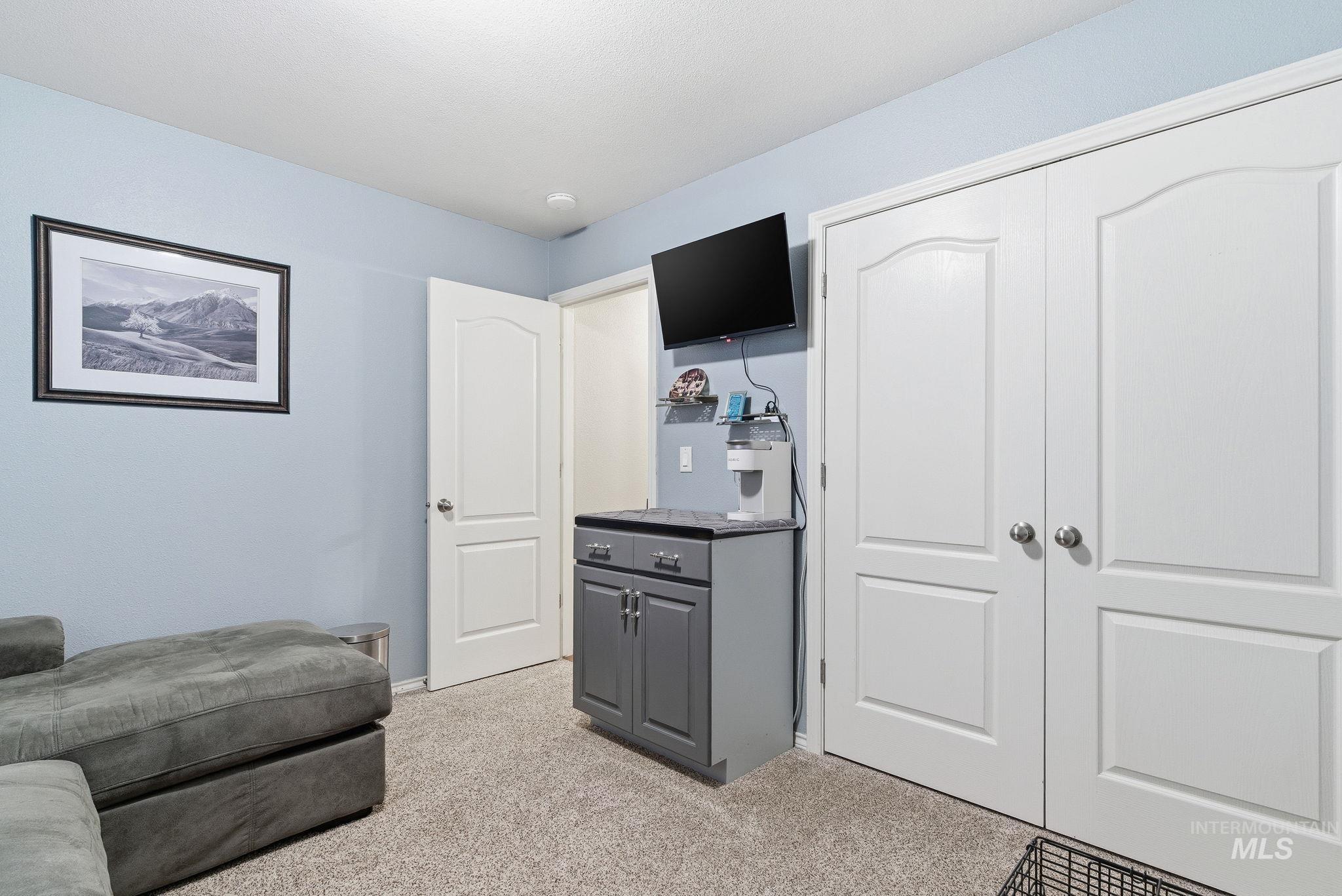 3125 N High Desert