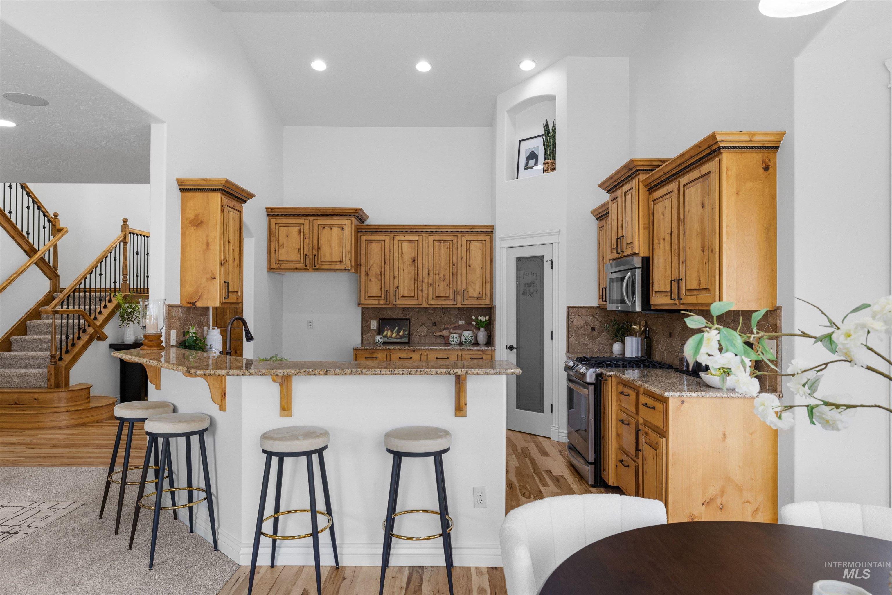 7534 N Misty Cove Avenue