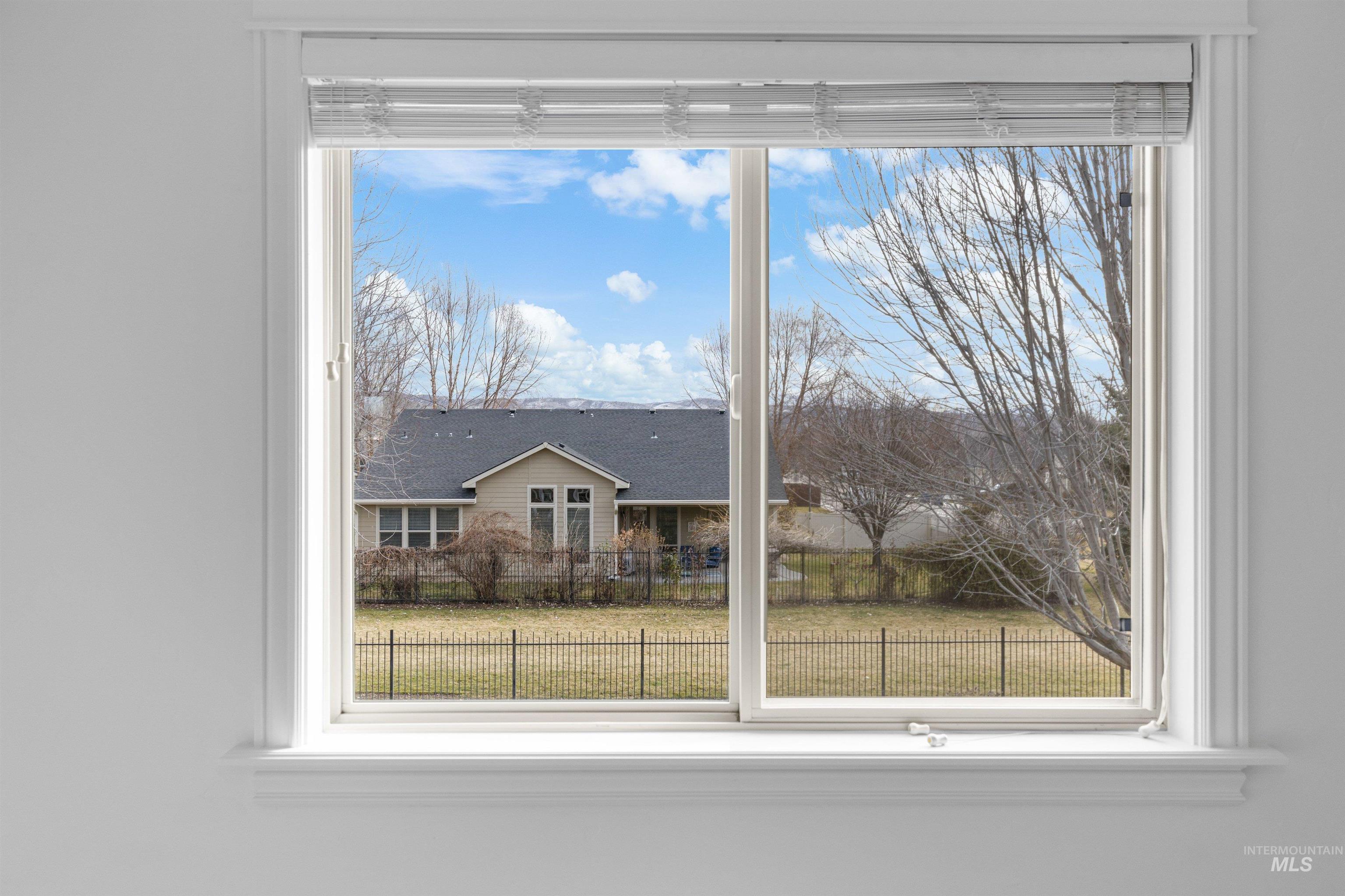 7534 N Misty Cove Avenue