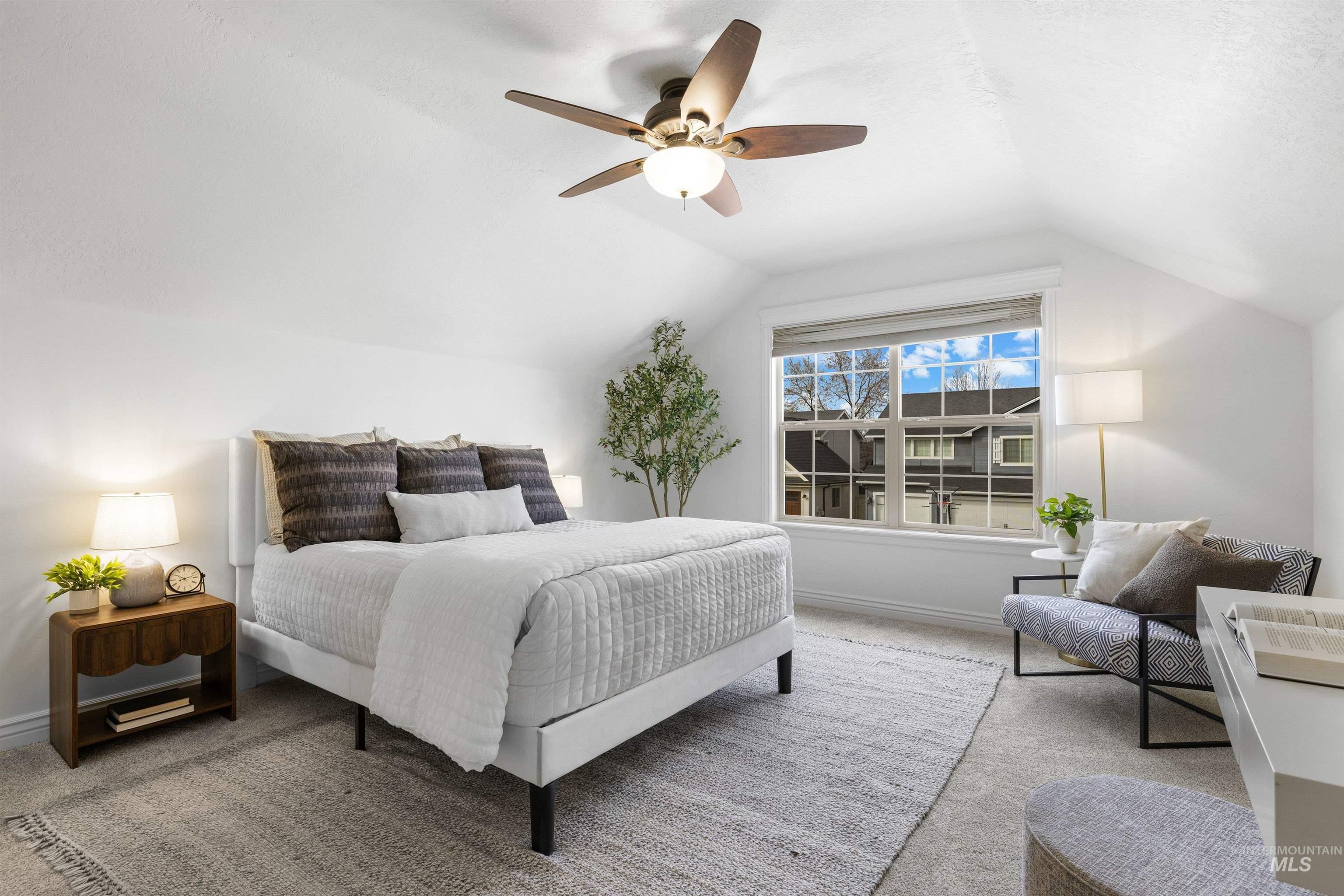 7534 N Misty Cove Avenue