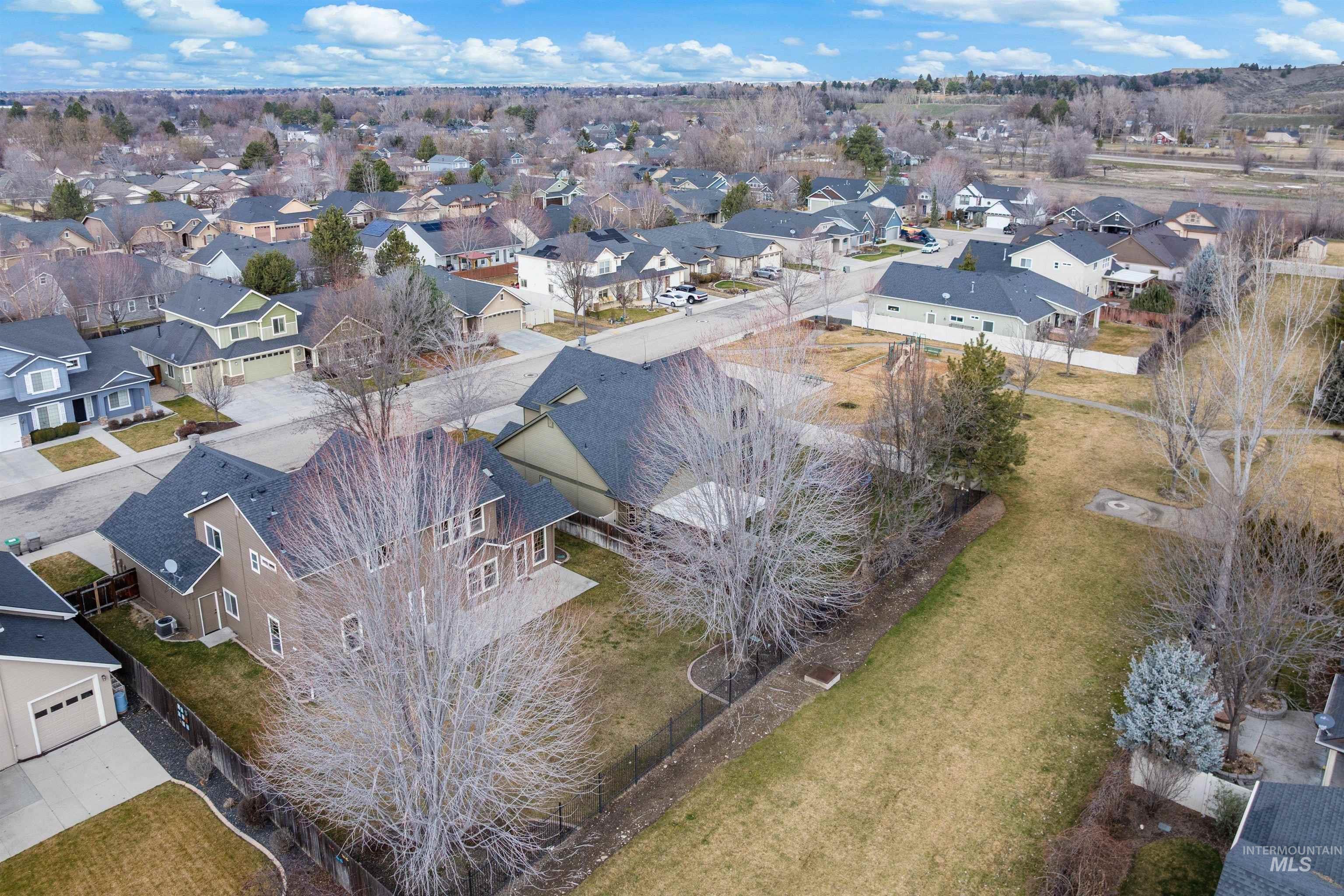 7534 N Misty Cove Avenue