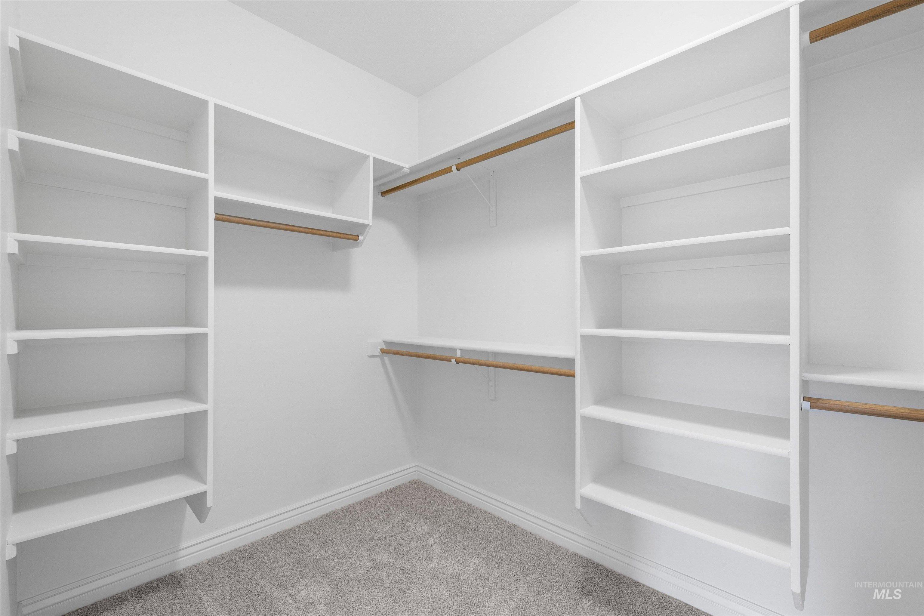 7534 N Misty Cove Avenue