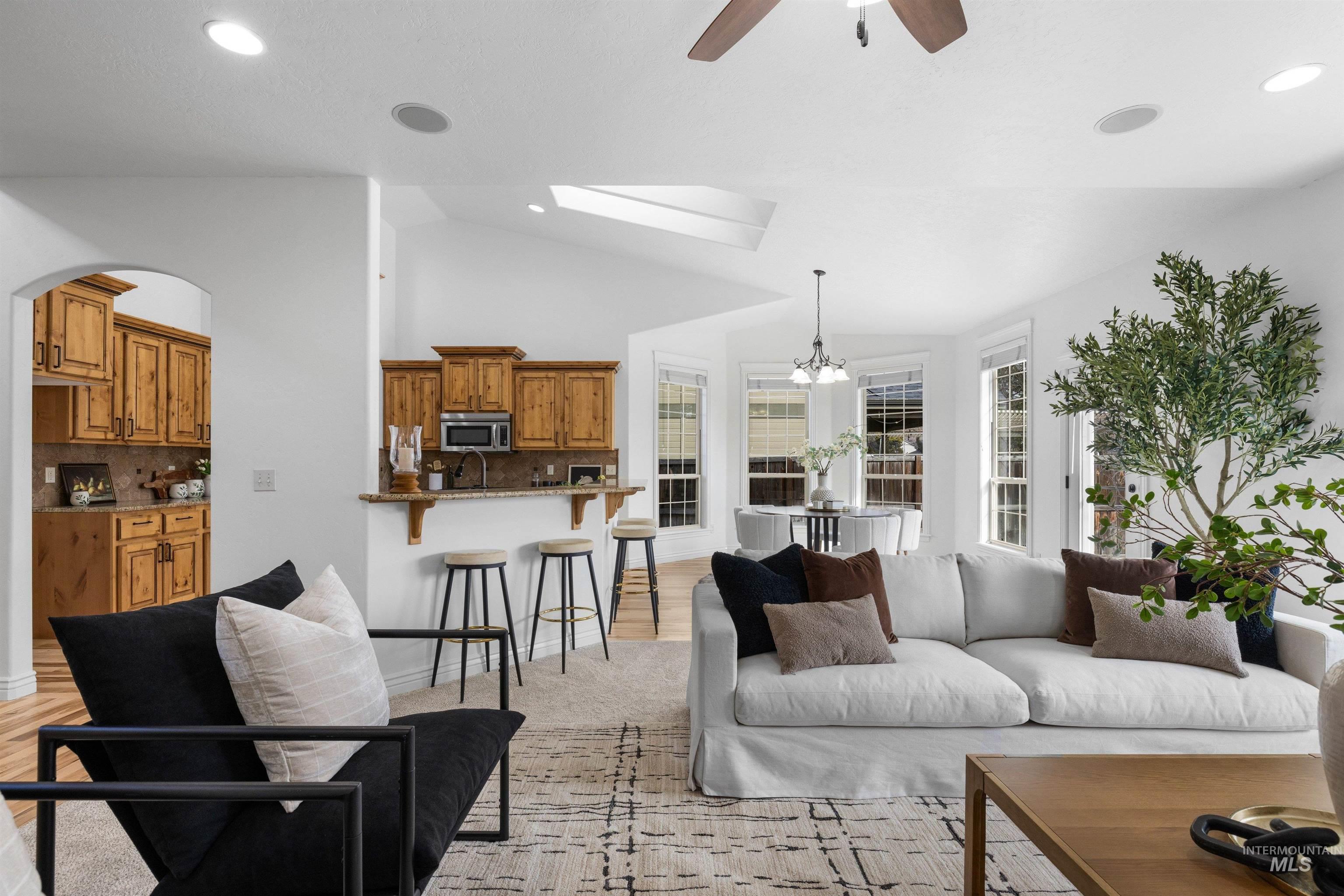 7534 N Misty Cove Avenue