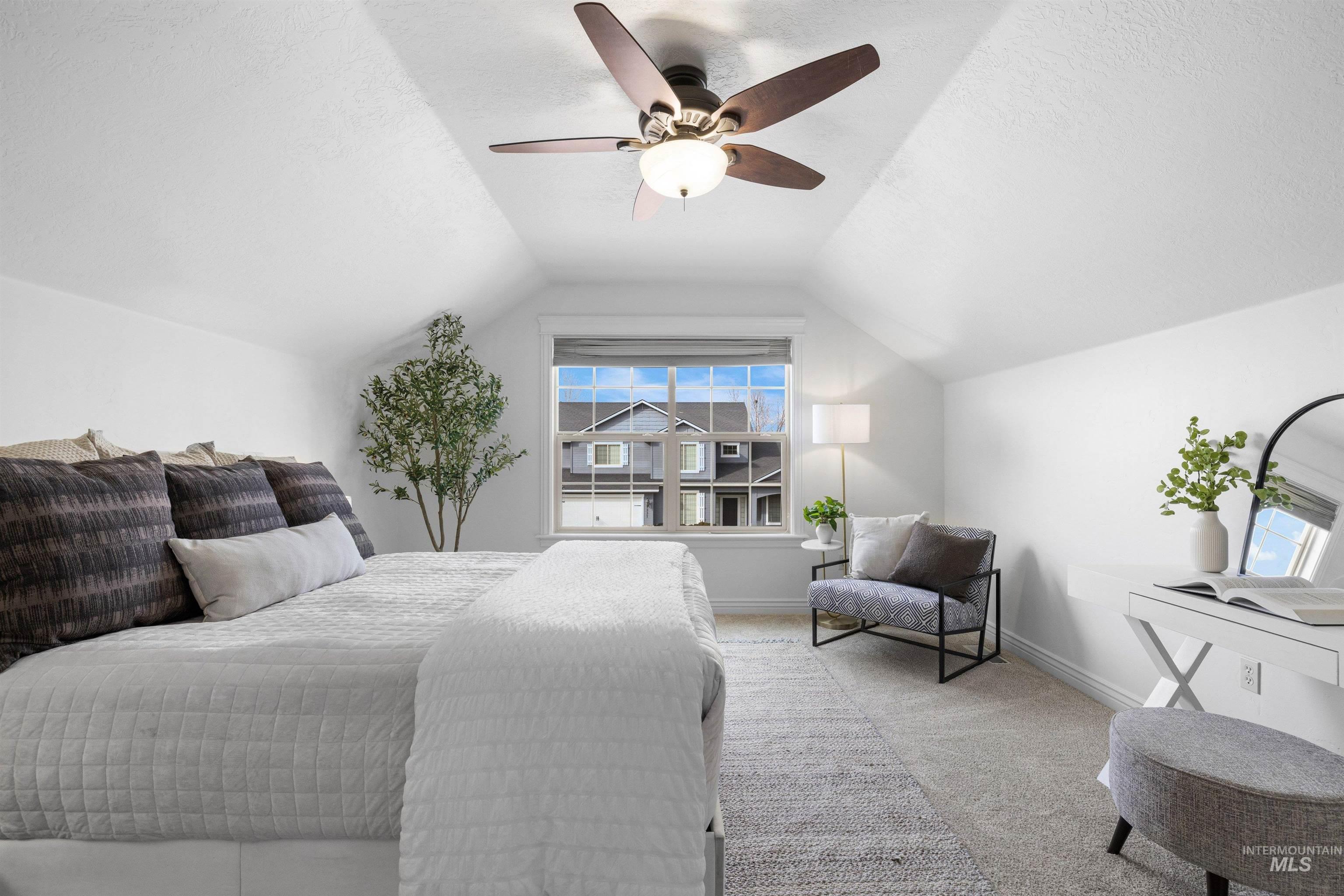 7534 N Misty Cove Avenue