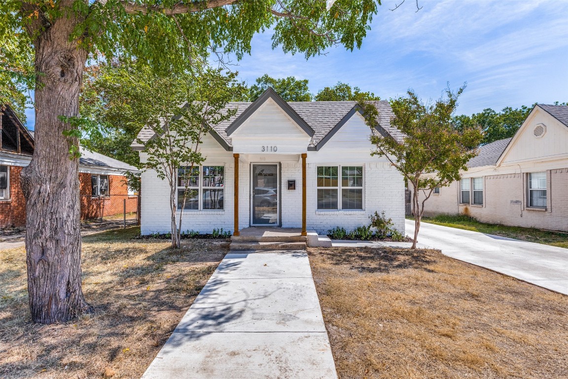 3110 Azle Avenue