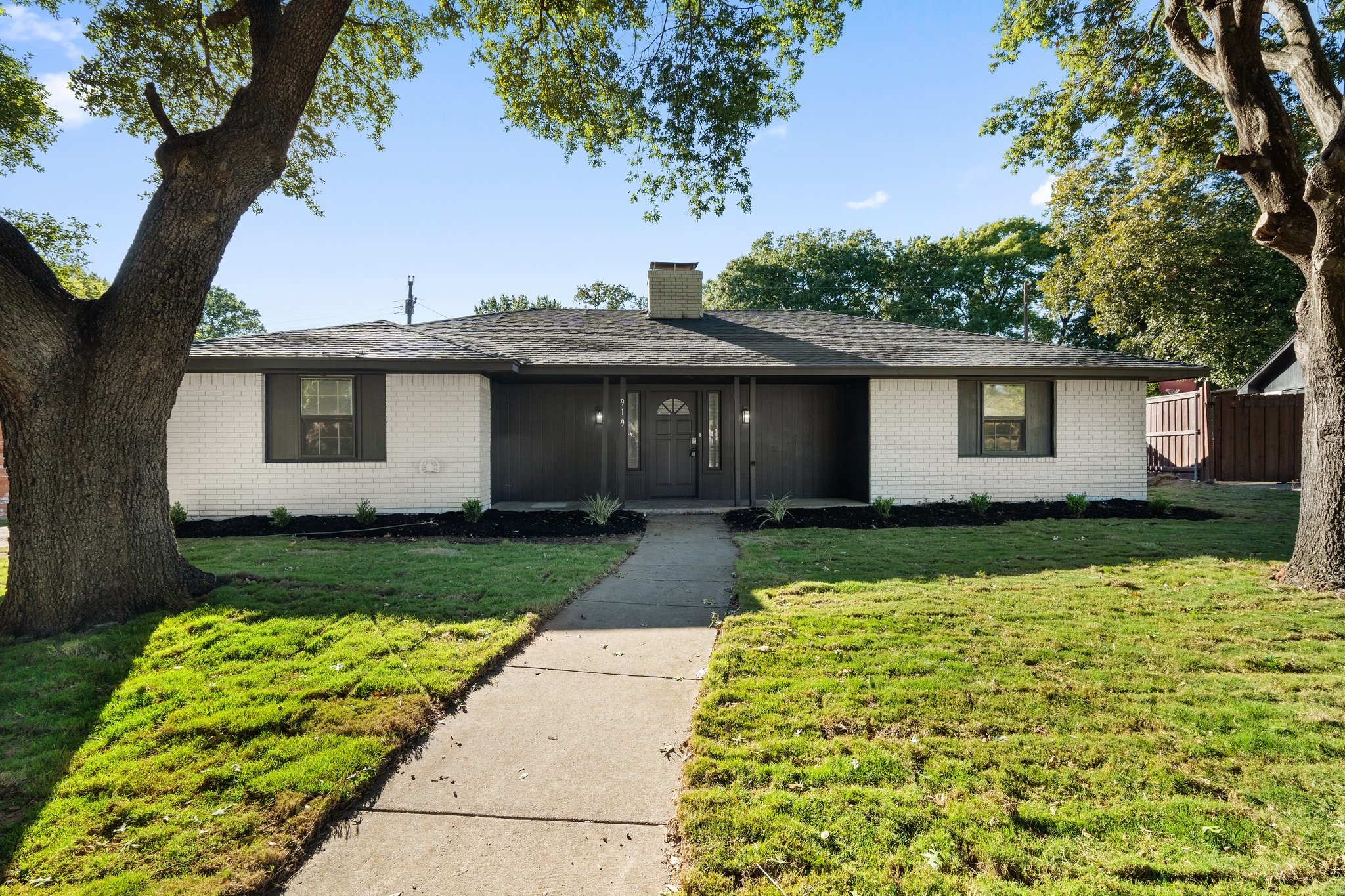 919 Sprucewood Drive