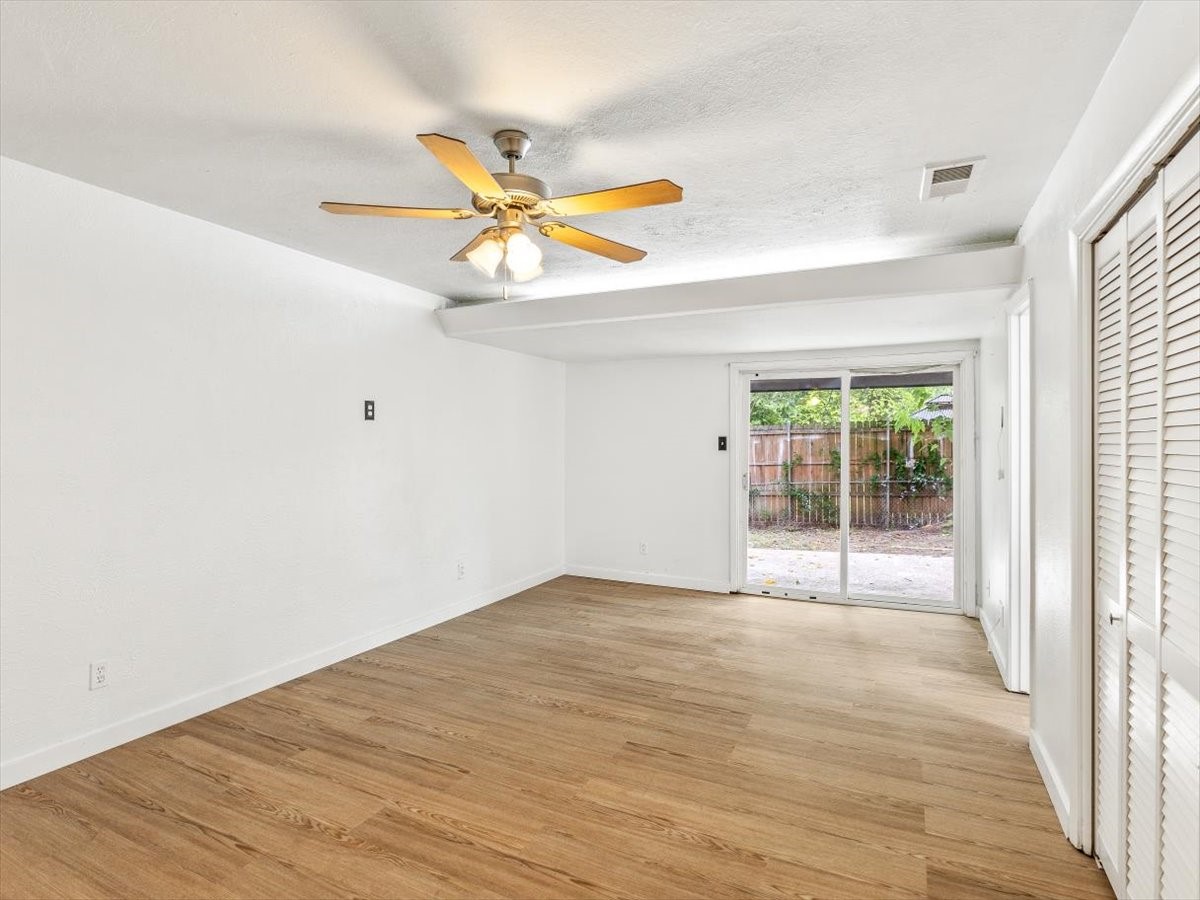 325 Meadowcreek Drive