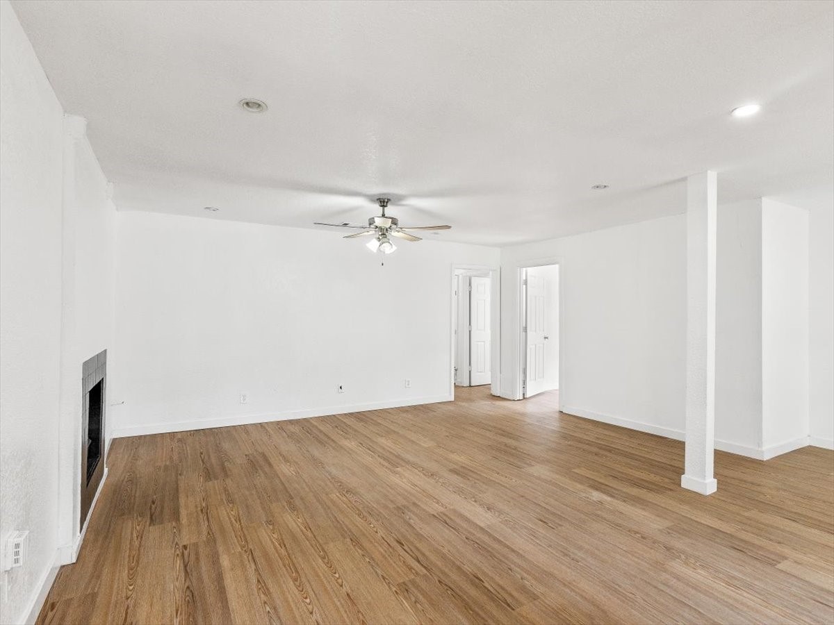 325 Meadowcreek Drive