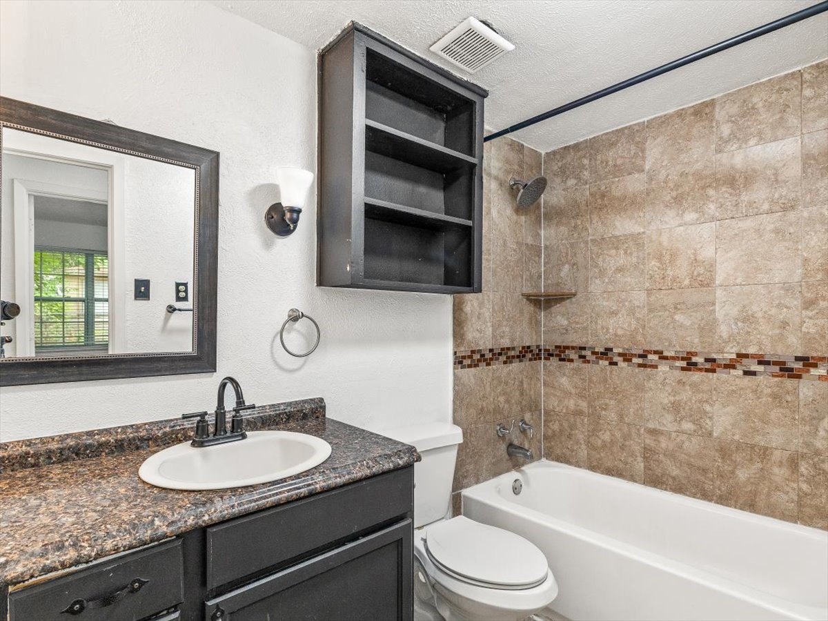 325 Meadowcreek Drive